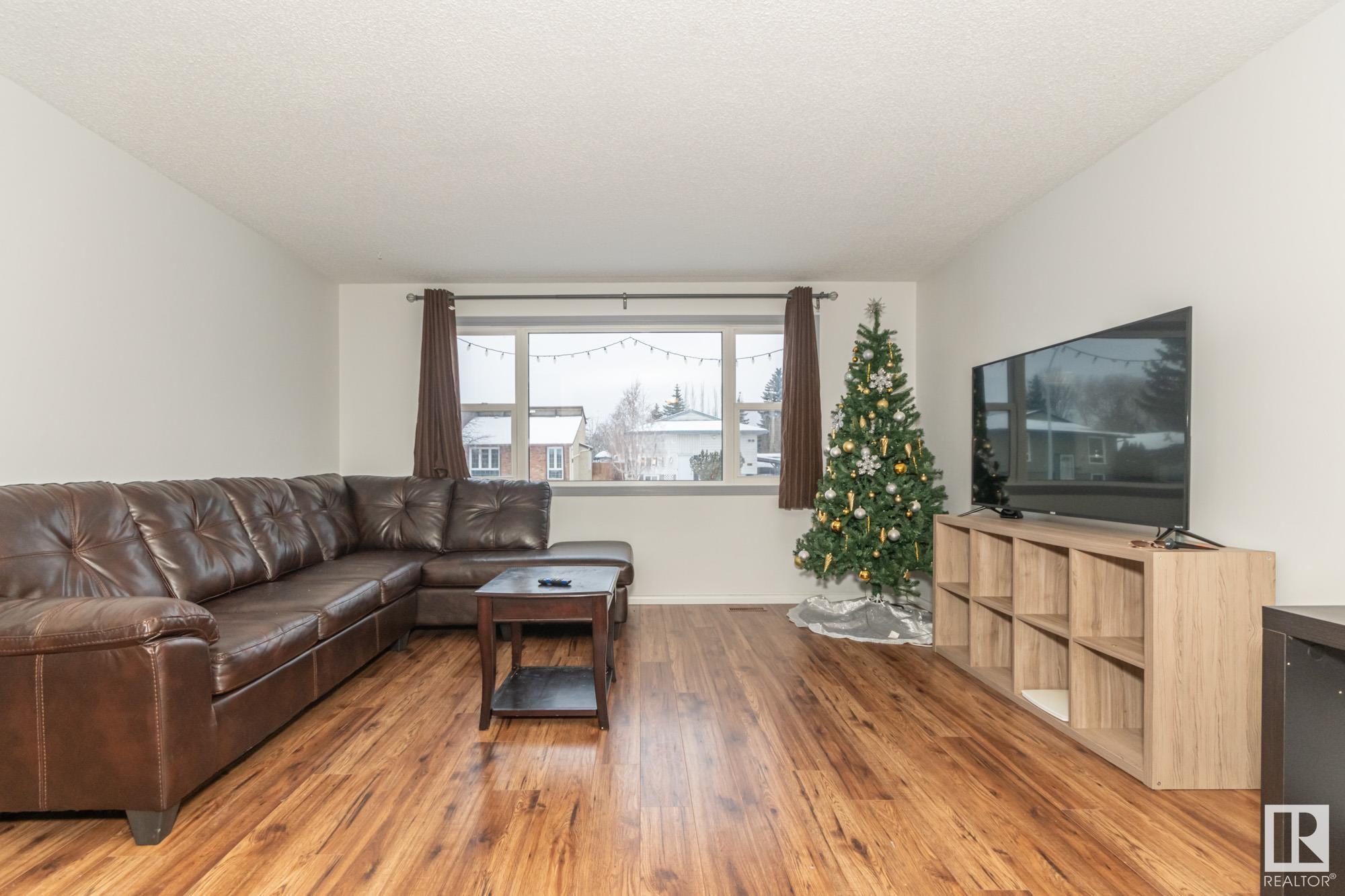      8715 27 AV NW , Edmonton,  ,T6K 2X3 ;  Listing Number: MLS E4416172