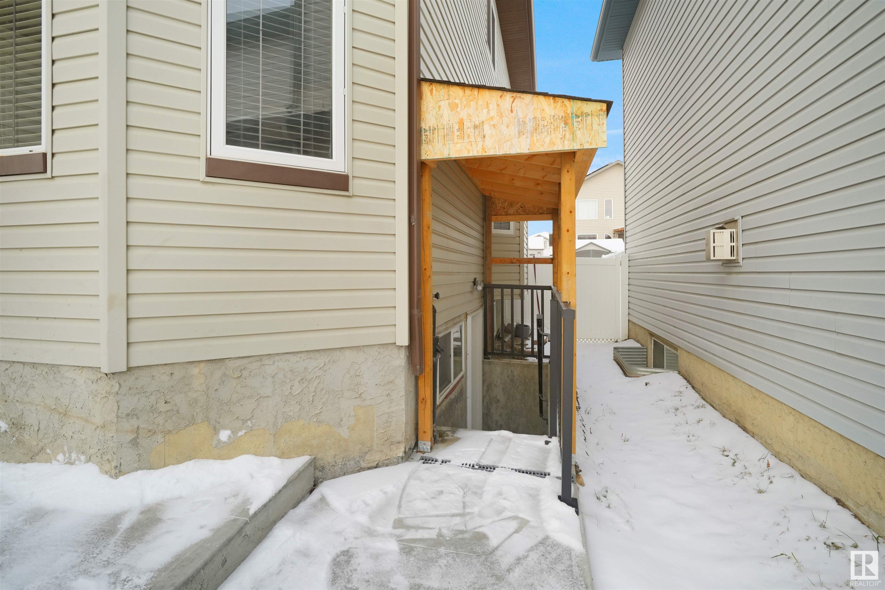      16210 47 ST NW , Edmonton,  ,T5Y 0G8 ;  Listing Number: MLS E4416175