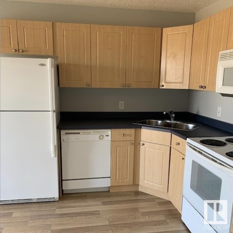      #207 70 WOODSMERE , Fort Saskatchewan,  ,T8L 4R8 ;  Listing Number: MLS E4416187