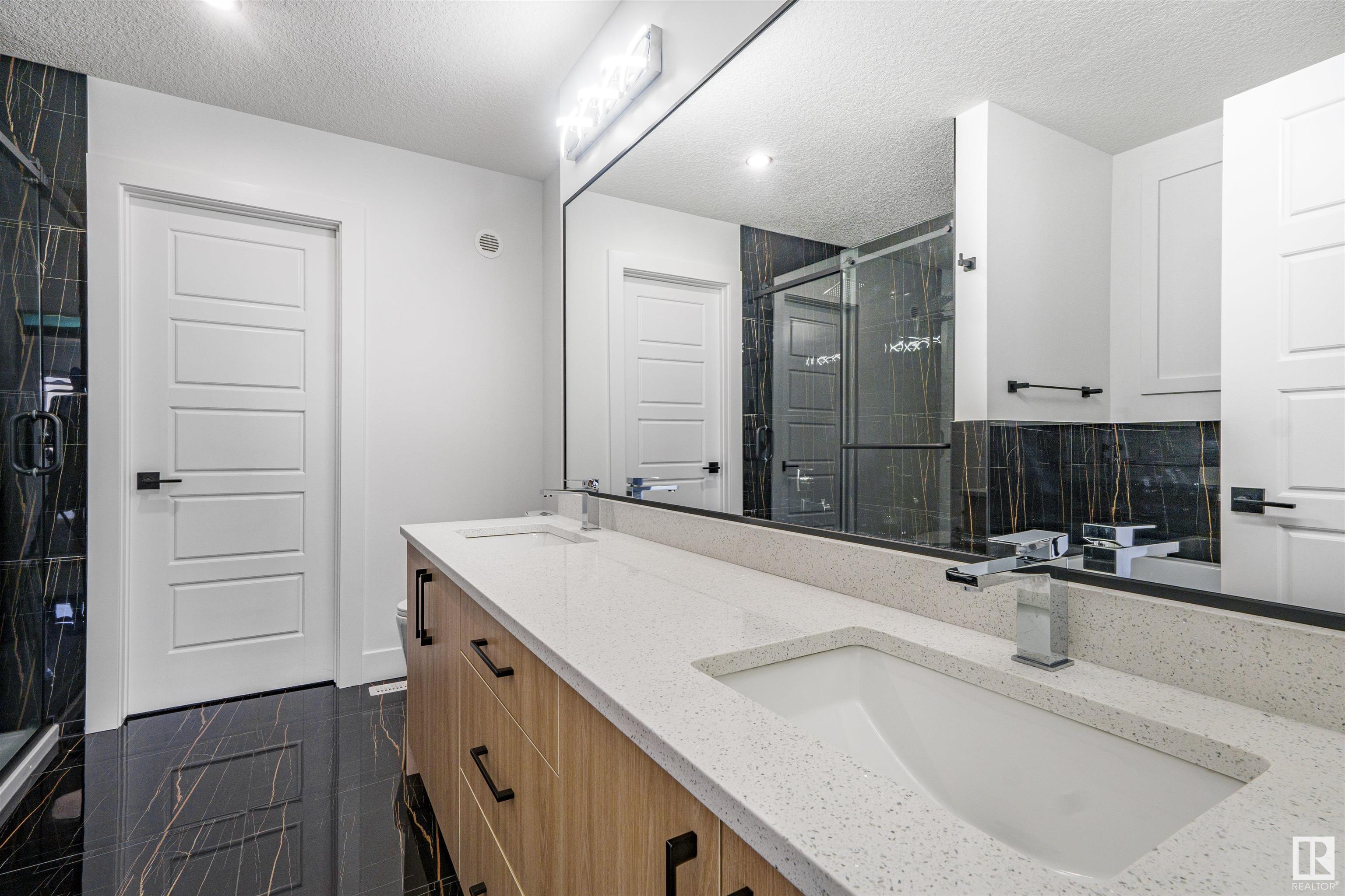      2920 1 AV SW , Edmonton,  ,T6X 3E2 ;  Listing Number: MLS E4416193