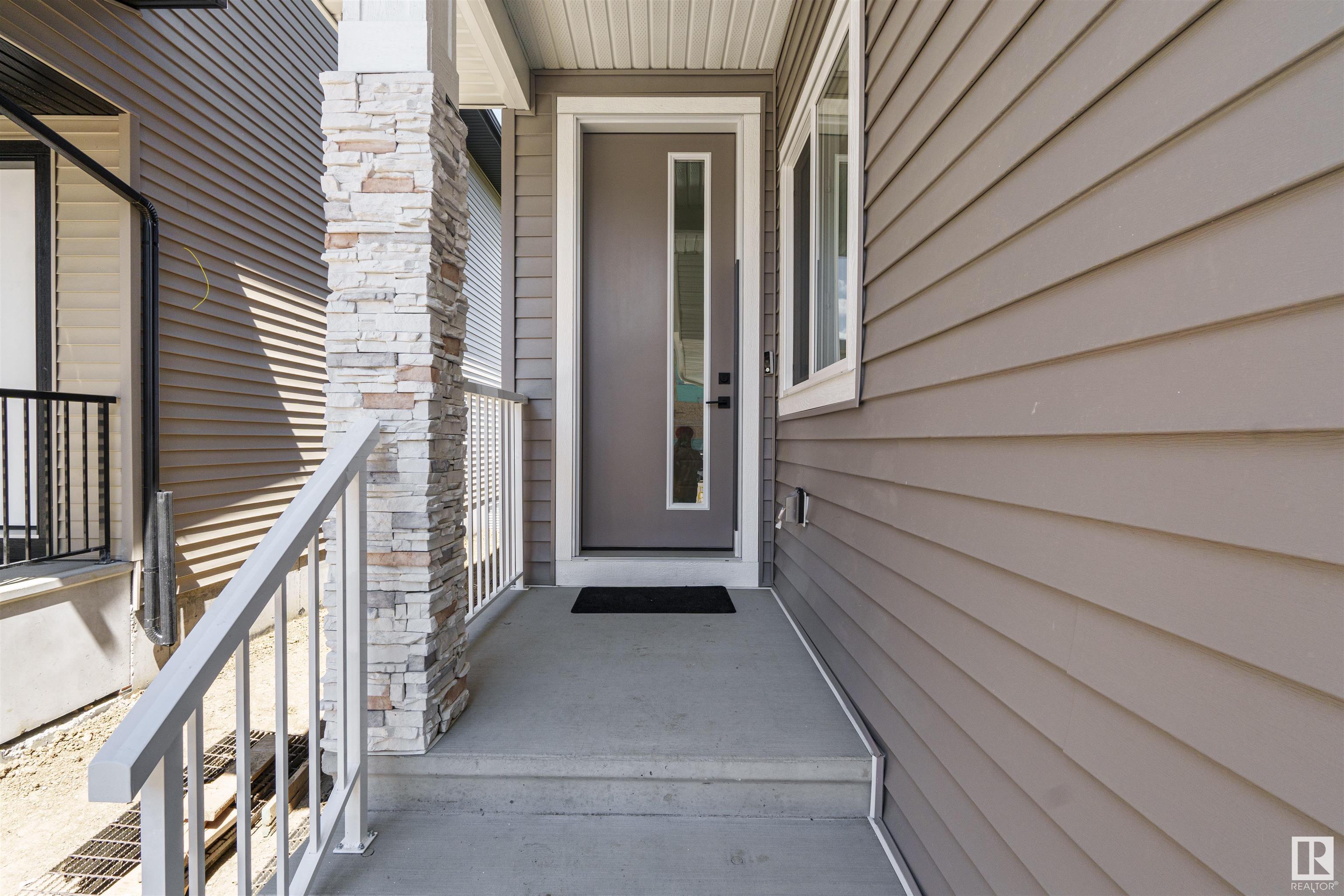      2920 1 AV SW , Edmonton,  ,T6X 3E2 ;  Listing Number: MLS E4416193