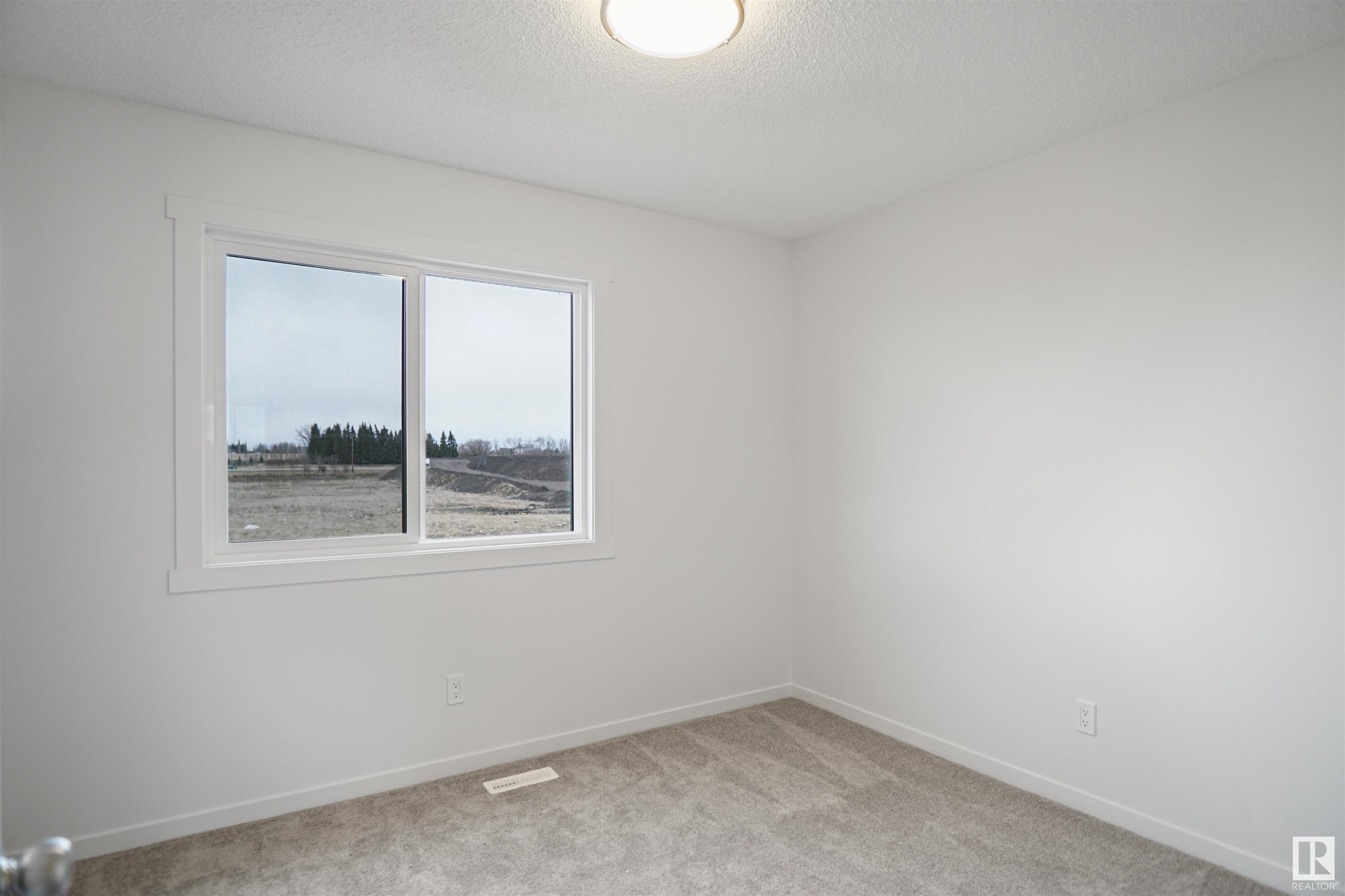      30 EASTWOOD DR , Spruce Grove,  ,T7X 3C7 ;  Listing Number: MLS E4416253
