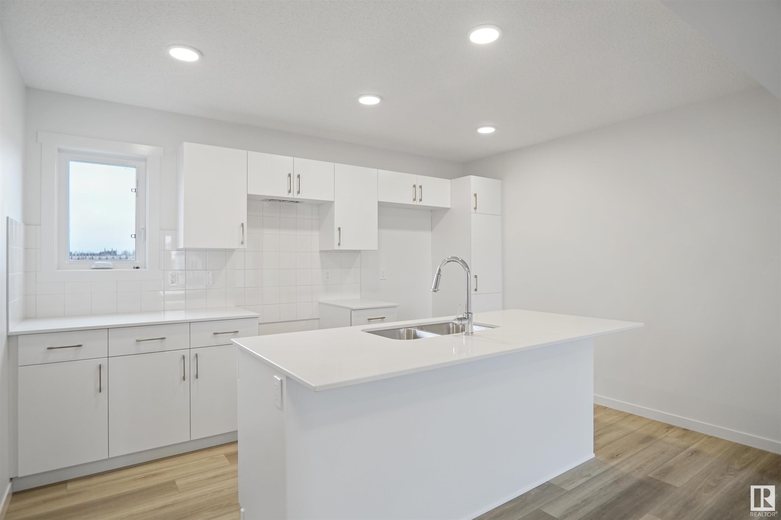      30 EASTWOOD DR , Spruce Grove,  ,T7X 3C7 ;  Listing Number: MLS E4416253