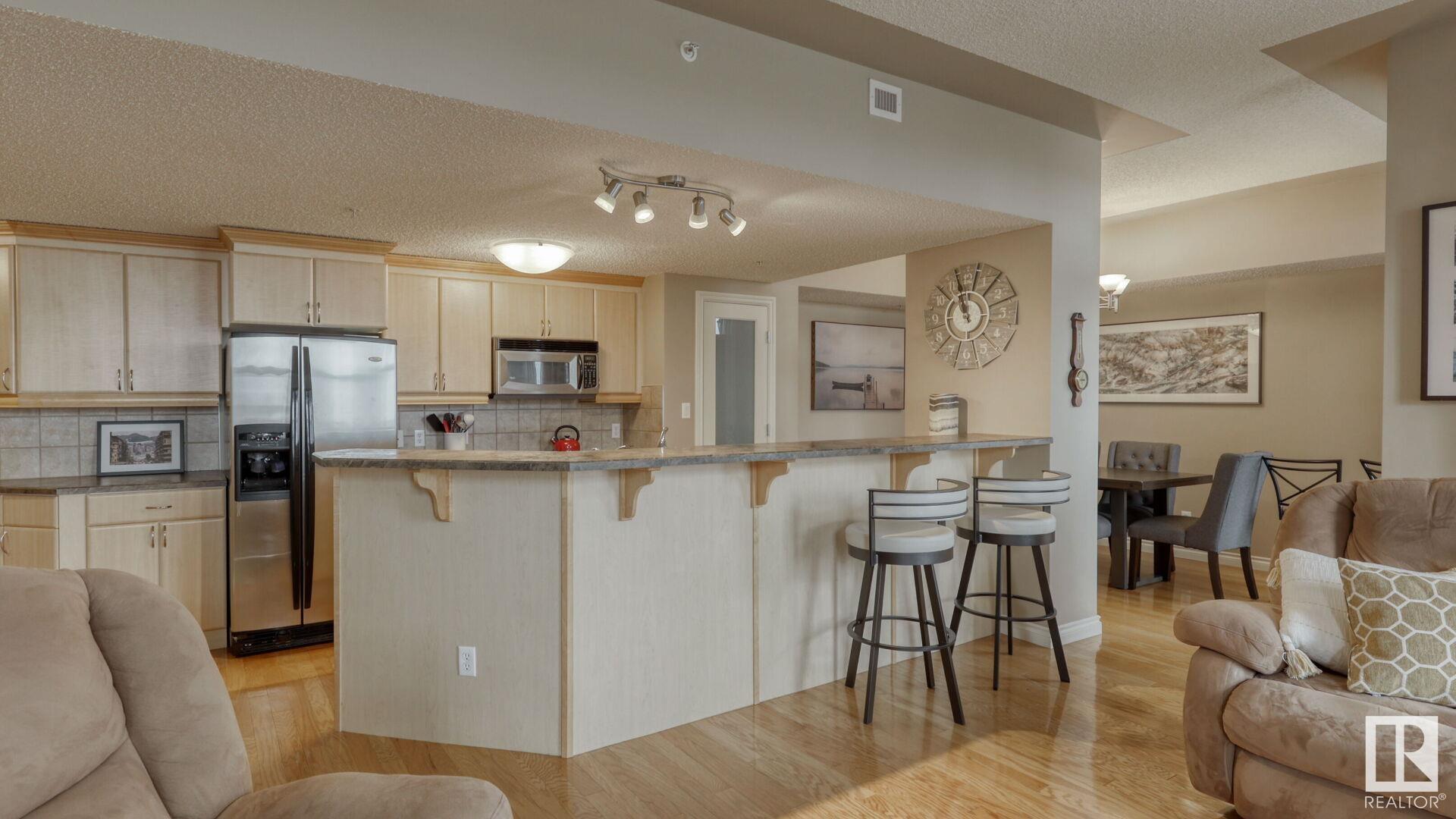      #1401 9020 JASPER AV NW , Edmonton,  ,T5H 3S8 ;  Listing Number: MLS E4416267