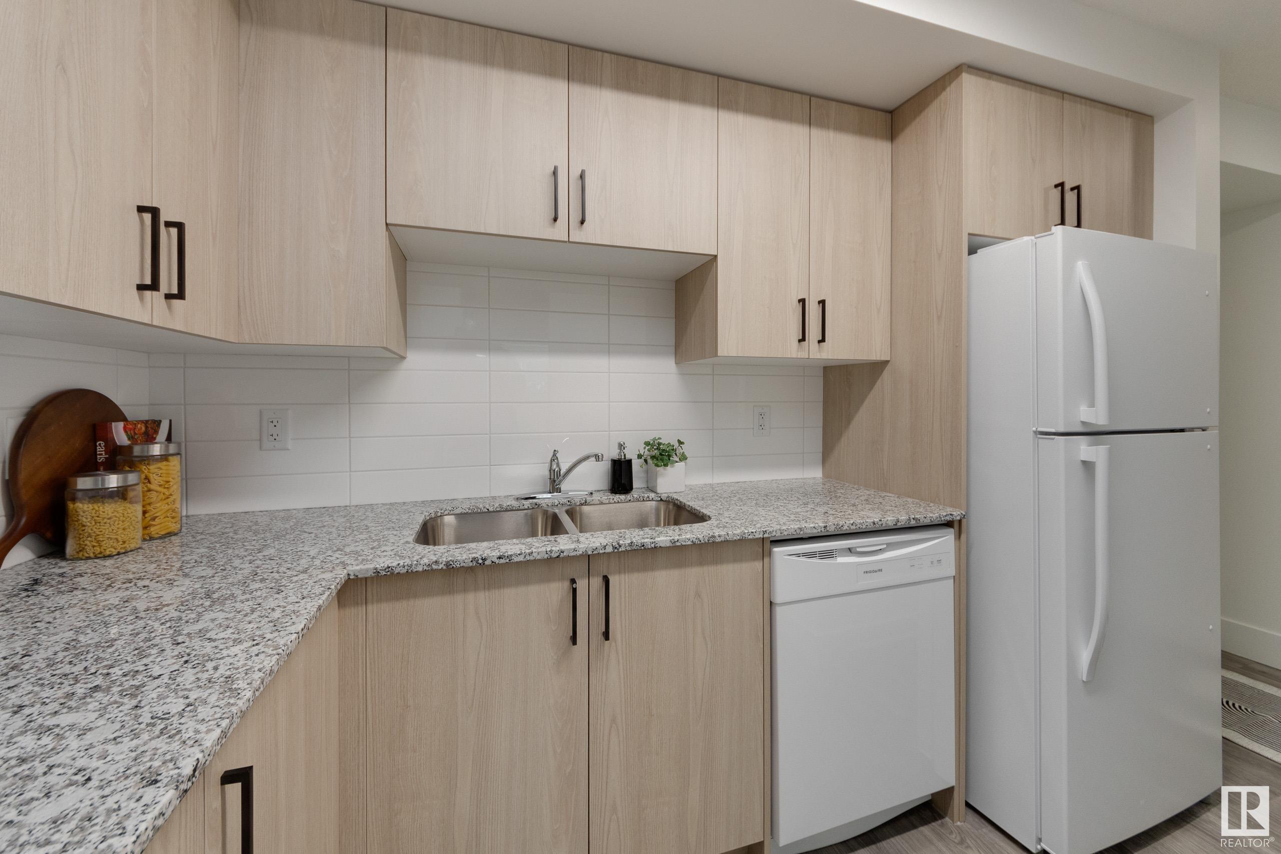      #115 9504 182 ST NW , Edmonton,  ,T5T 3A7 ;  Listing Number: MLS E4416268