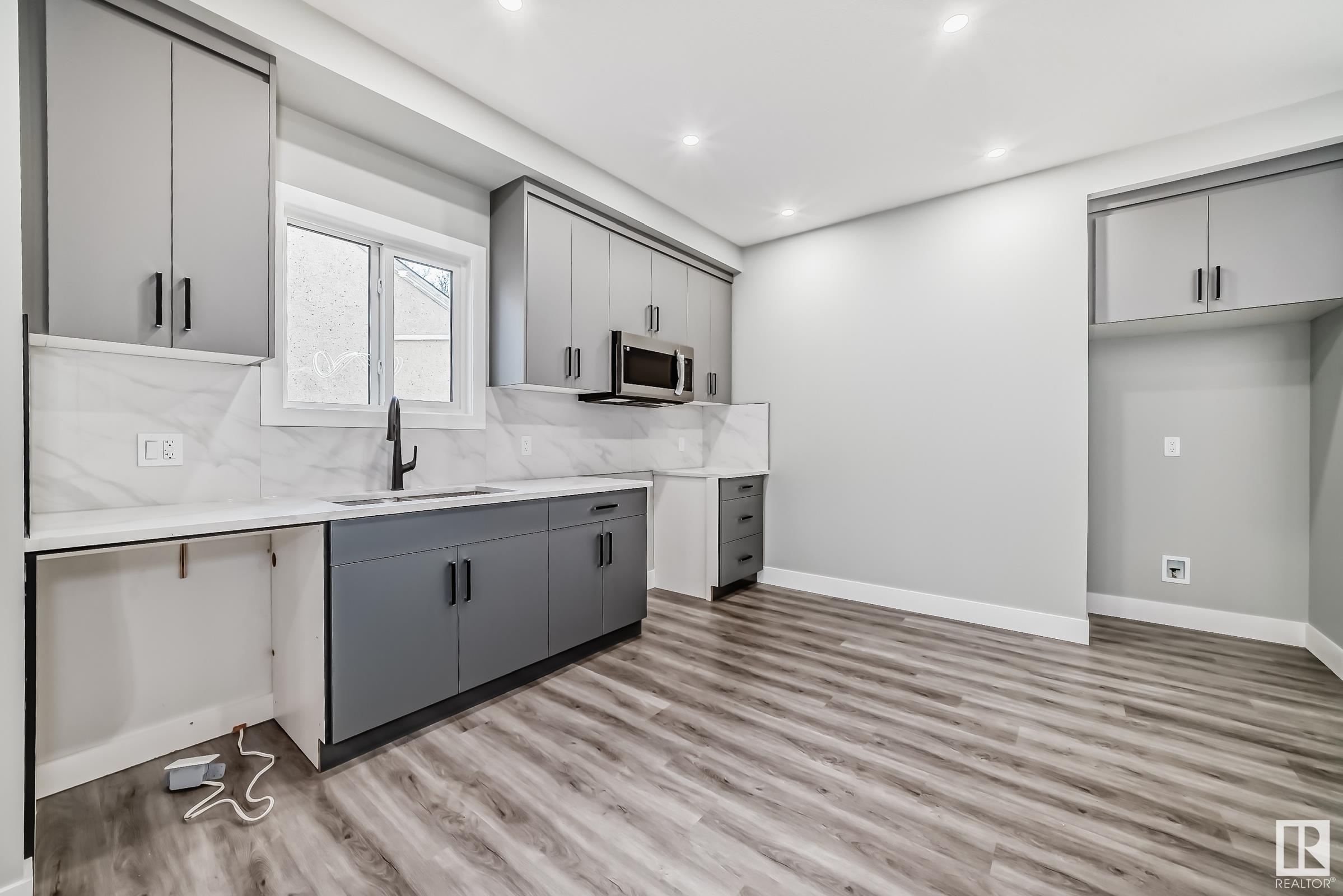      12110 123 ST NW , Edmonton,  ,T5L 0H3 ;  Listing Number: MLS E4416291