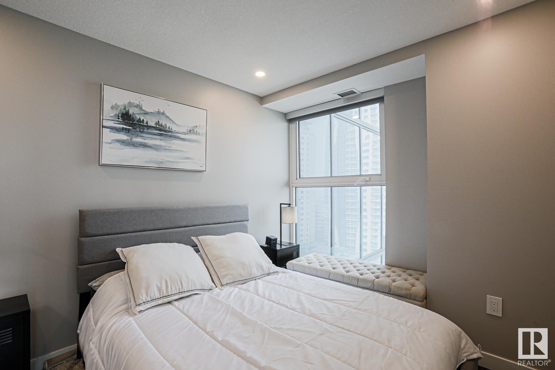      #1602 10180 103 ST NW , Edmonton,  ,T5J 0L1 ;  Listing Number: MLS E4416326