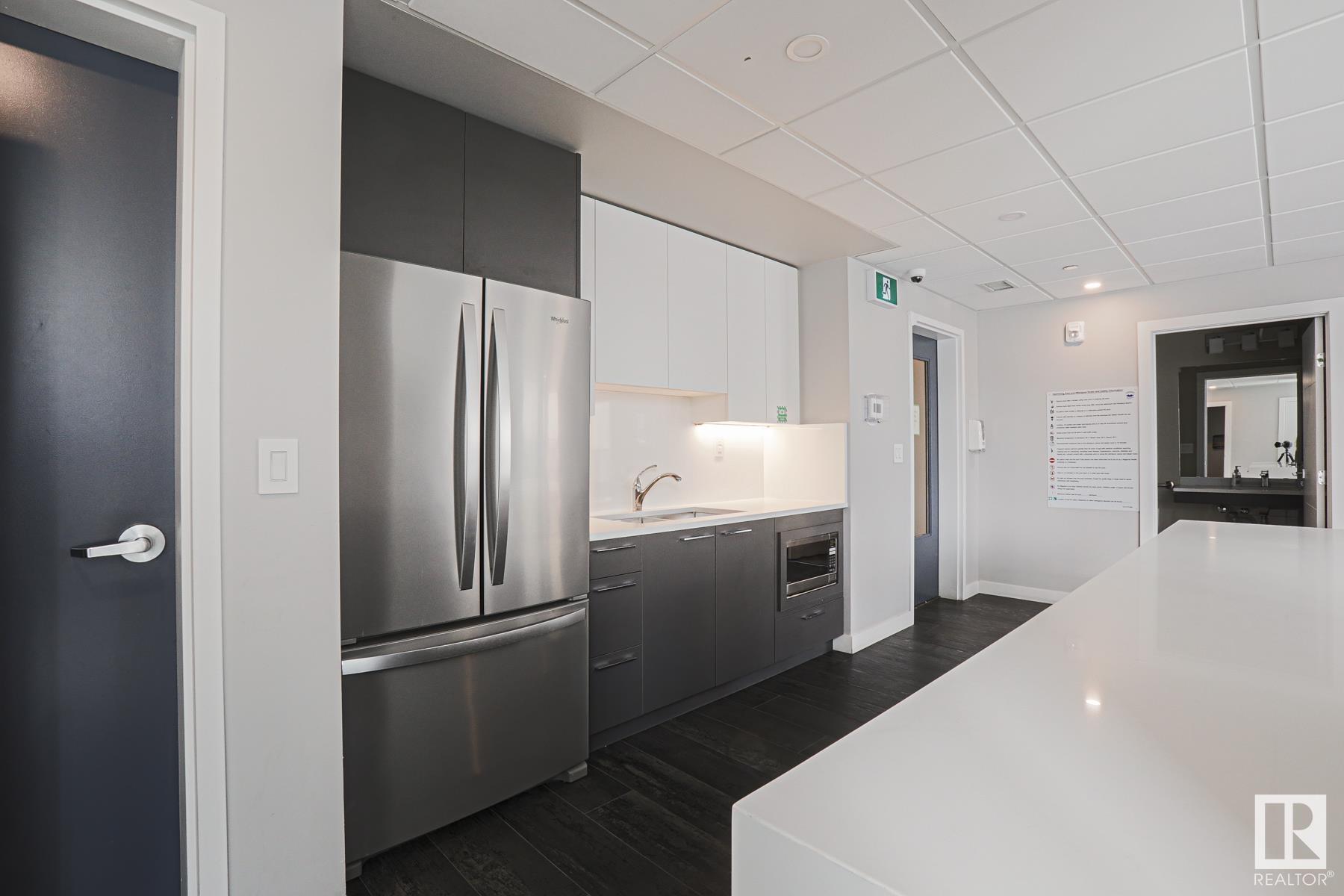      #1602 10180 103 ST NW , Edmonton,  ,T5J 0L1 ;  Listing Number: MLS E4416326