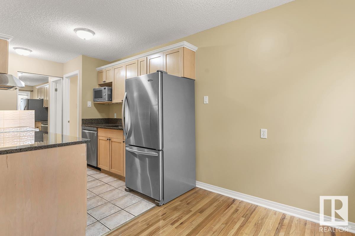      #211 11217 103 AV NW , Edmonton,  ,T5K 2V9 ;  Listing Number: MLS E4416337