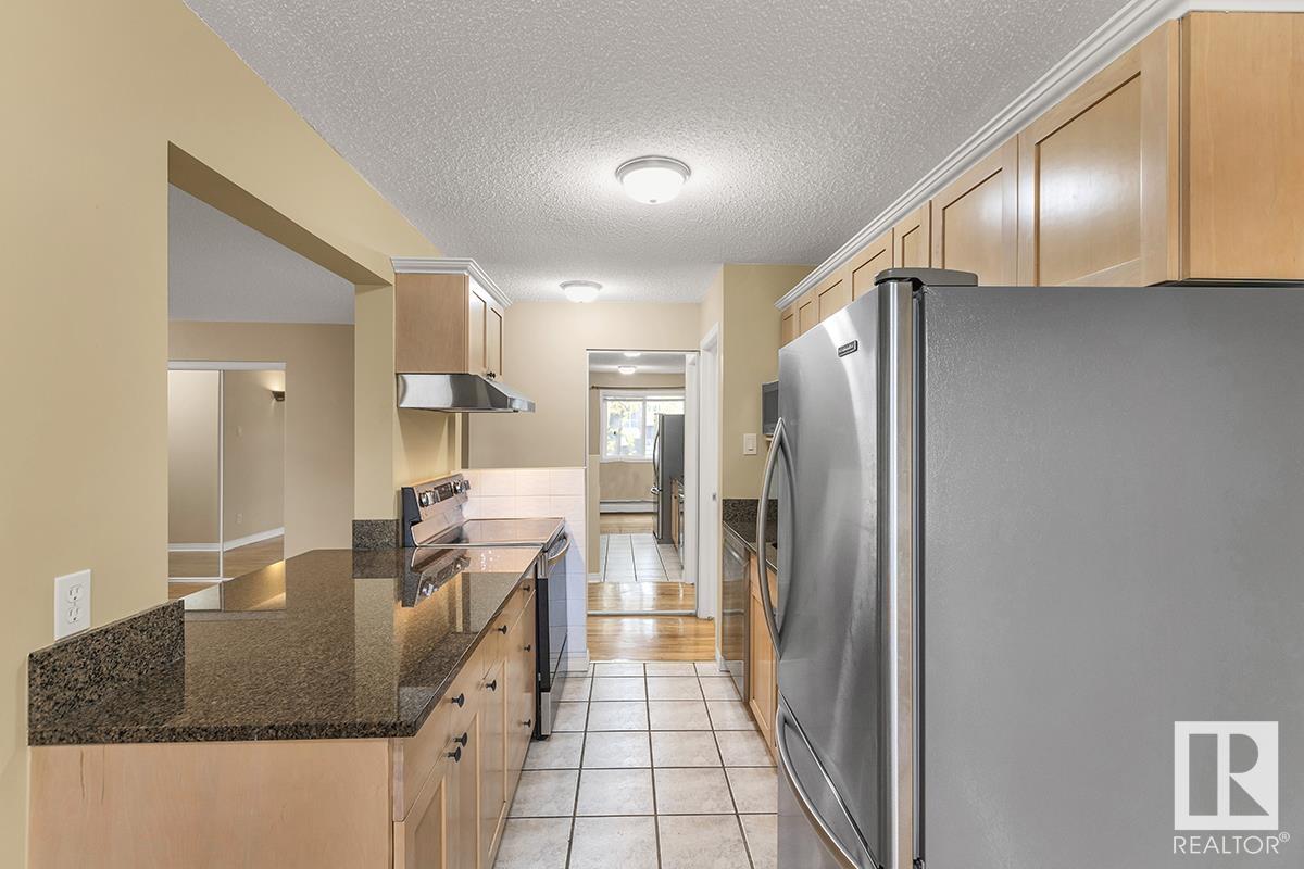      #211 11217 103 AV NW , Edmonton,  ,T5K 2V9 ;  Listing Number: MLS E4416337