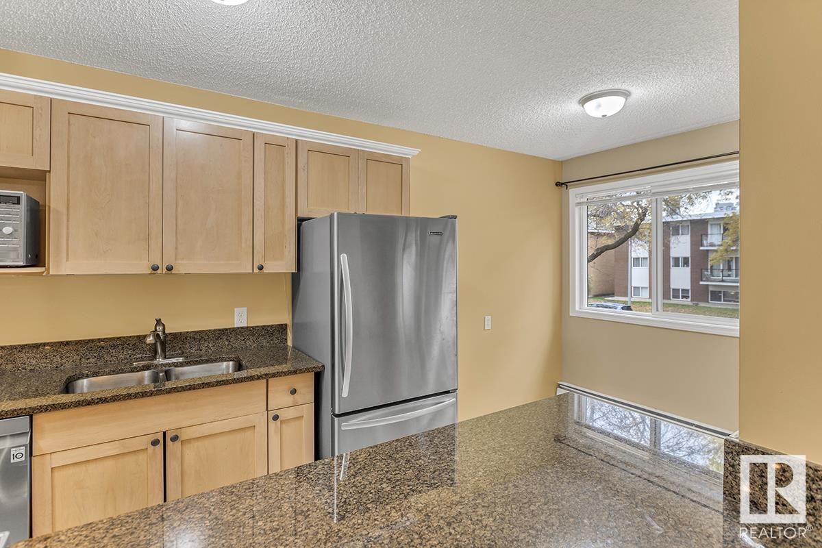      #211 11217 103 AV NW , Edmonton,  ,T5K 2V9 ;  Listing Number: MLS E4416337