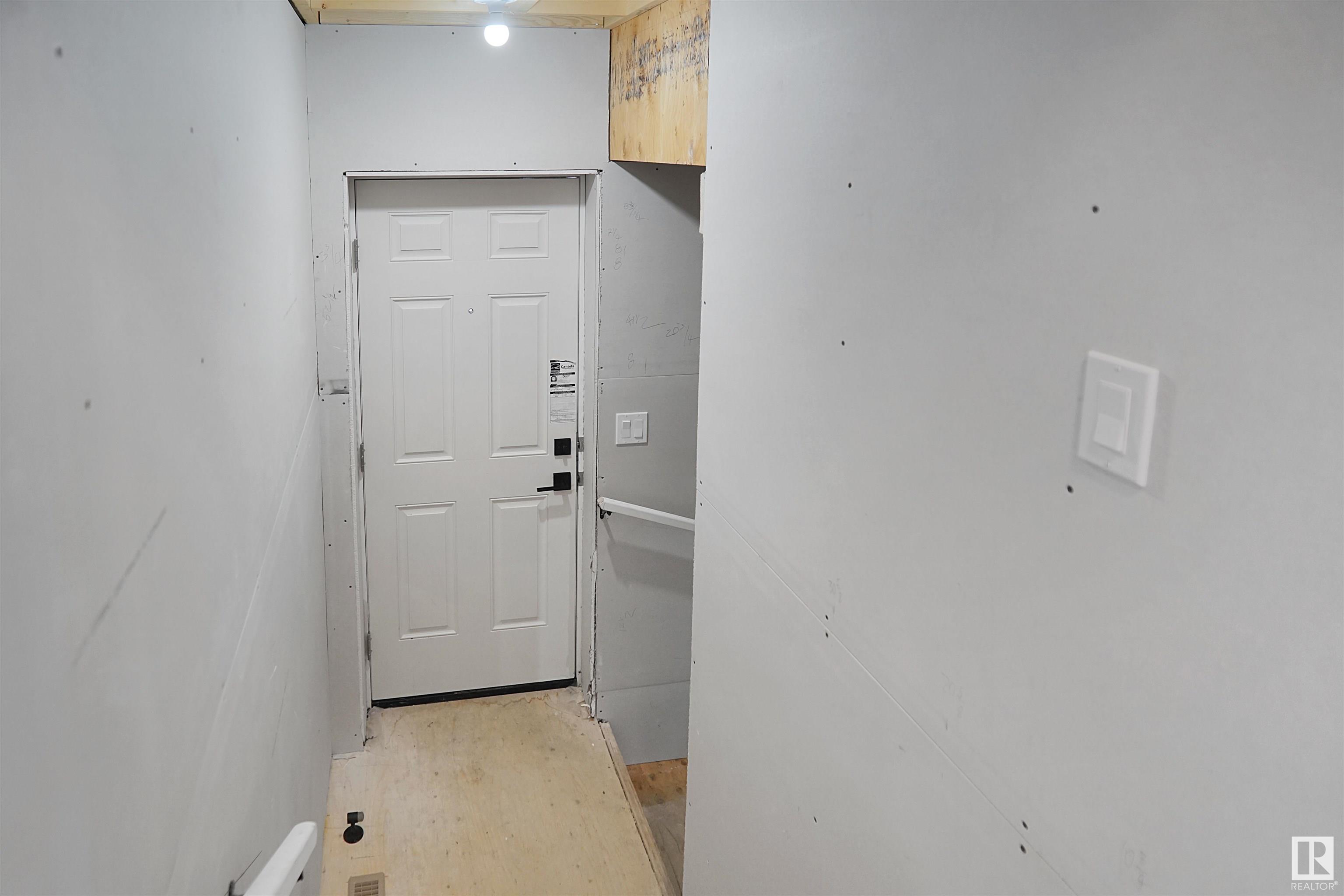      17363 3 ST NW , Edmonton,  ,T5Y 4E7 ;  Listing Number: MLS E4416338