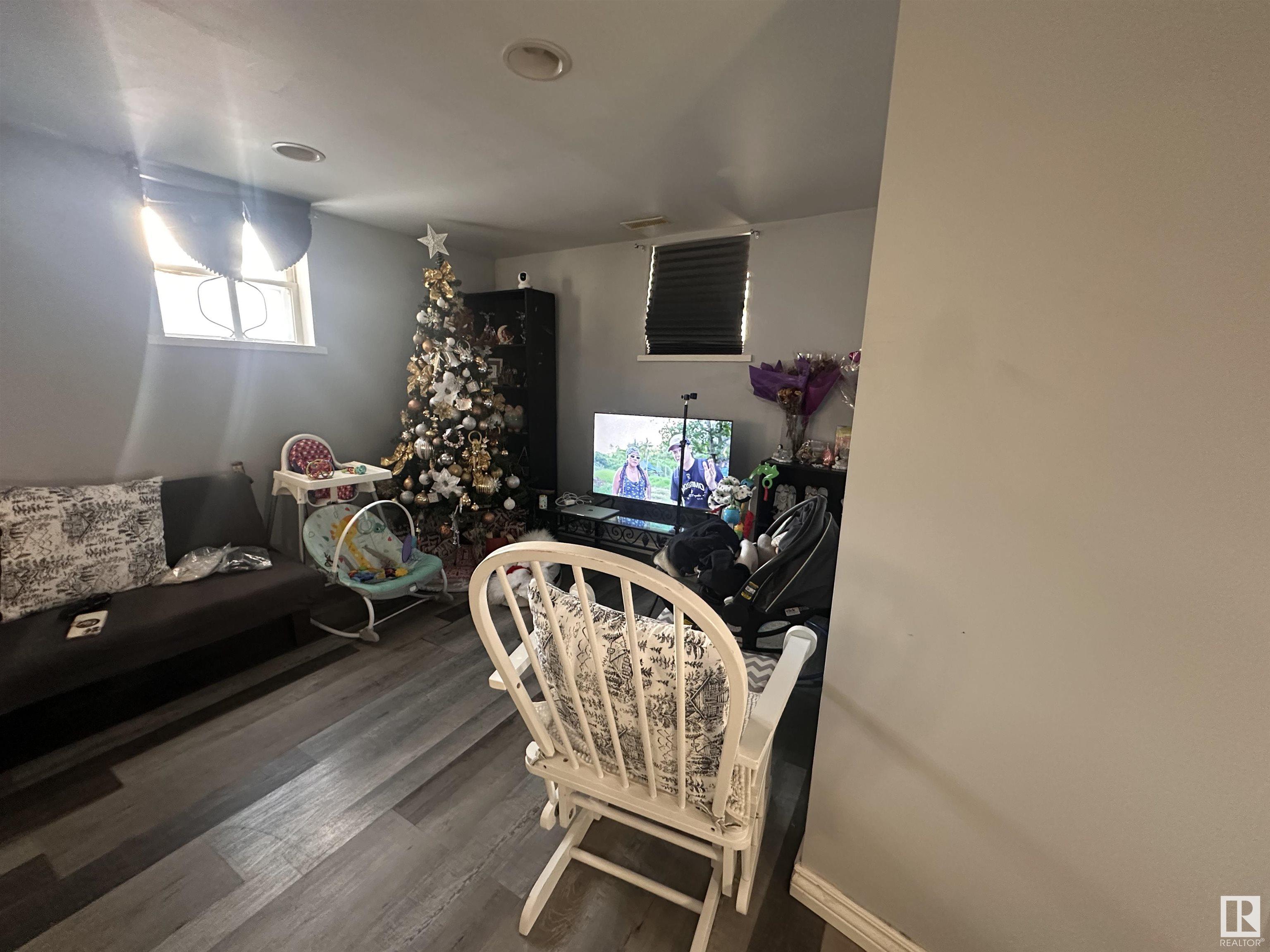      10510 79 AV NW , Edmonton,  ,T6E 1R8 ;  Listing Number: MLS E4416339