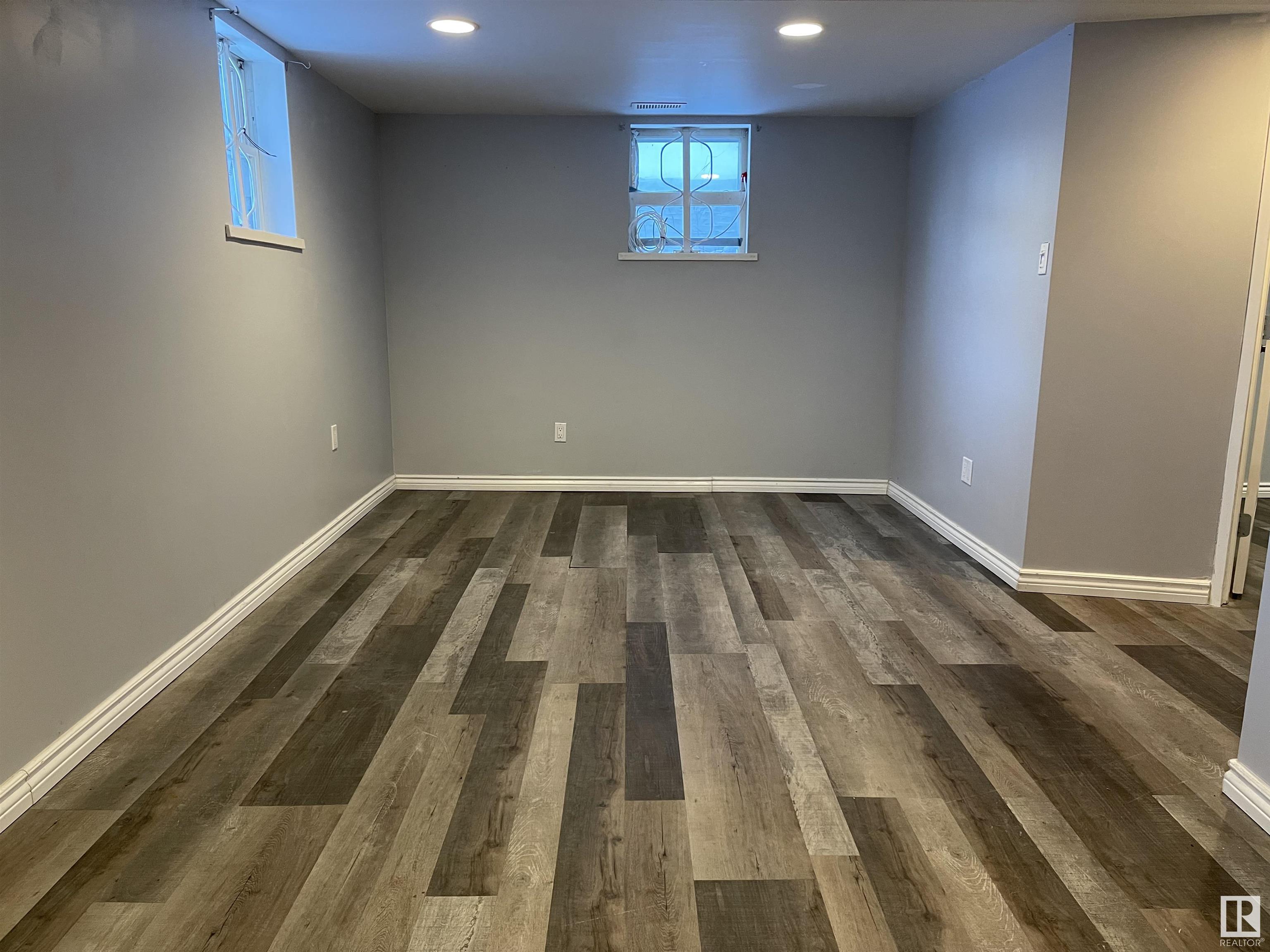      10510 79 AV NW , Edmonton,  ,T6E 1R8 ;  Listing Number: MLS E4416339