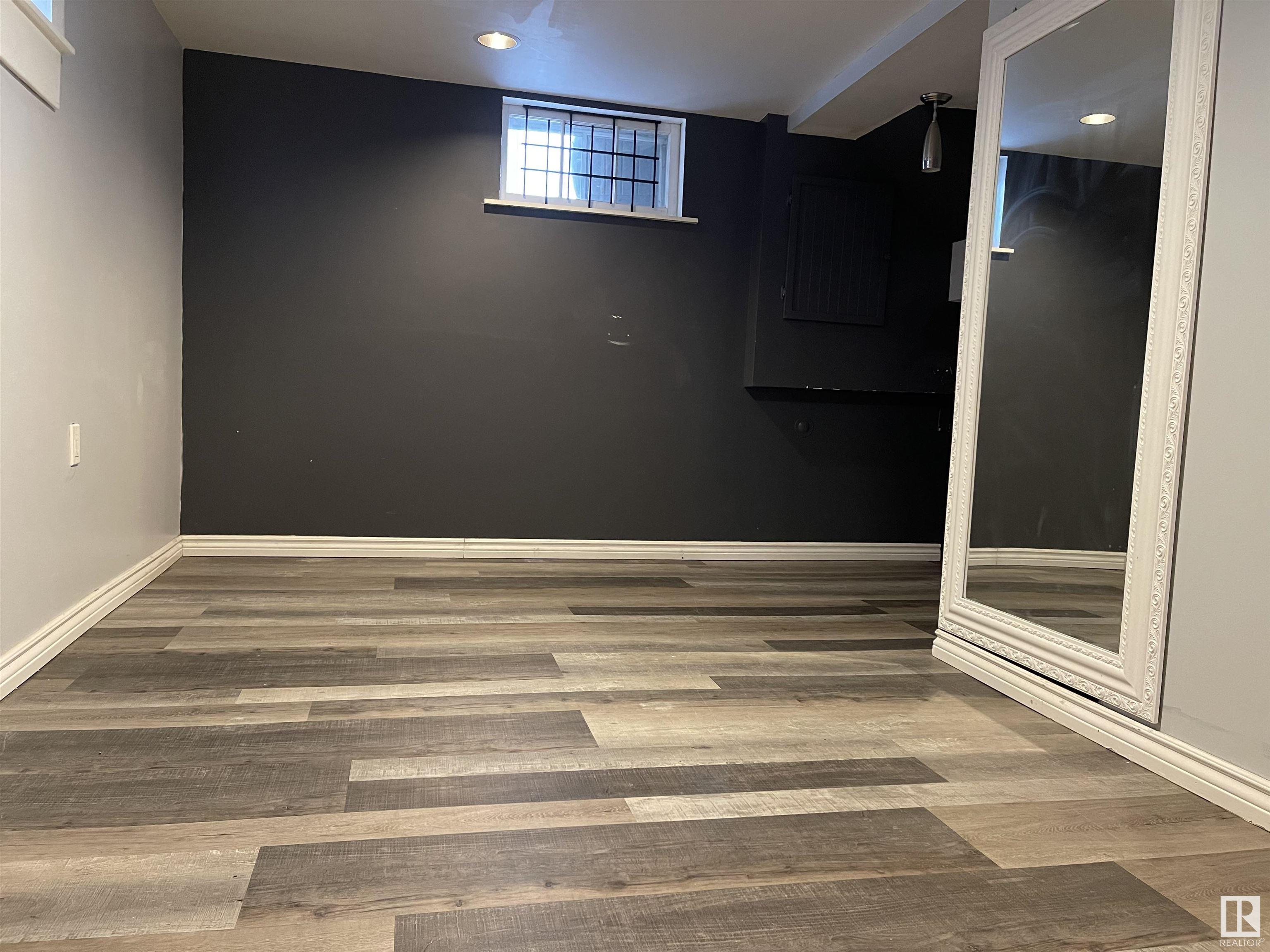      10510 79 AV NW , Edmonton,  ,T6E 1R8 ;  Listing Number: MLS E4416339