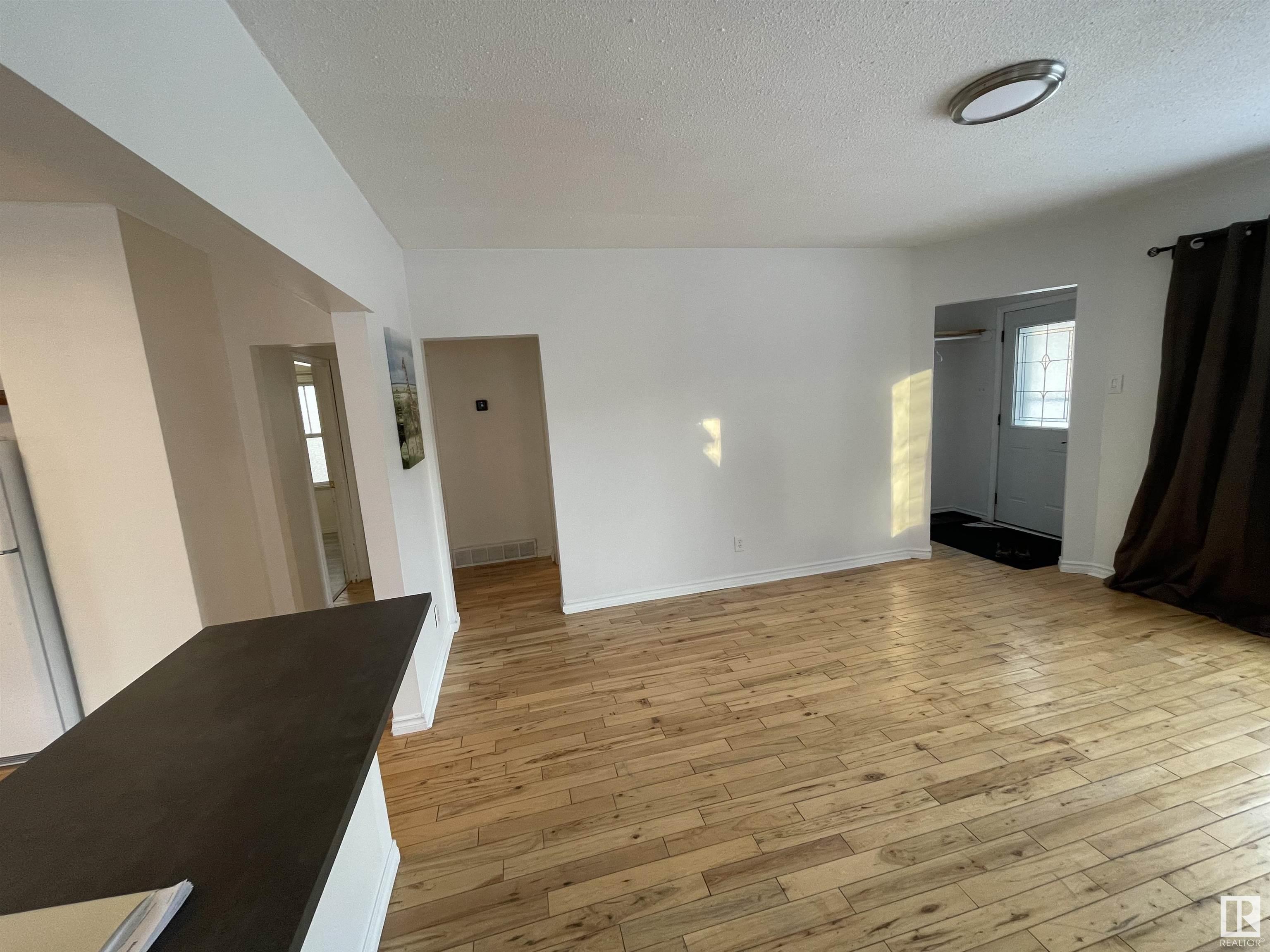      10510 79 AV NW , Edmonton,  ,T6E 1R8 ;  Listing Number: MLS E4416339