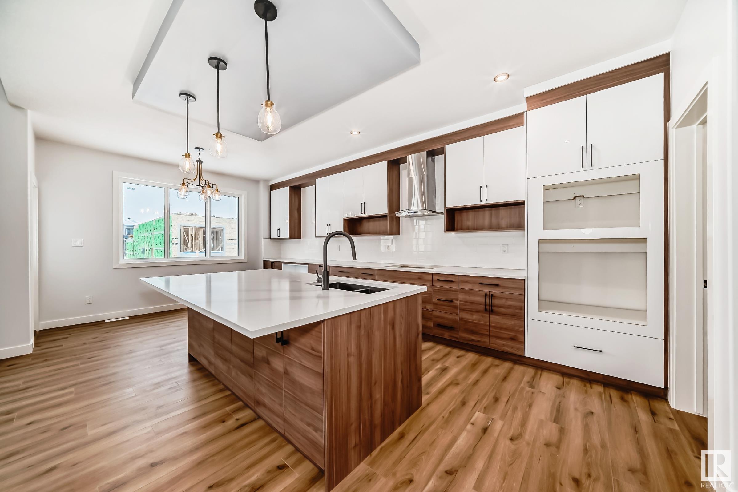      354 Bluff CV , Leduc,  ,T9E 1S2 ;  Listing Number: MLS E4416348