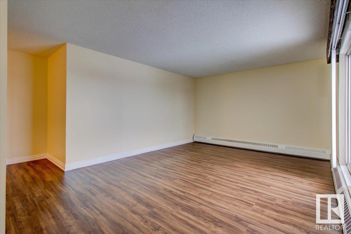      #301 10511 19 AV NW , Edmonton,  ,T6J 5S8 ;  Listing Number: MLS E4416357