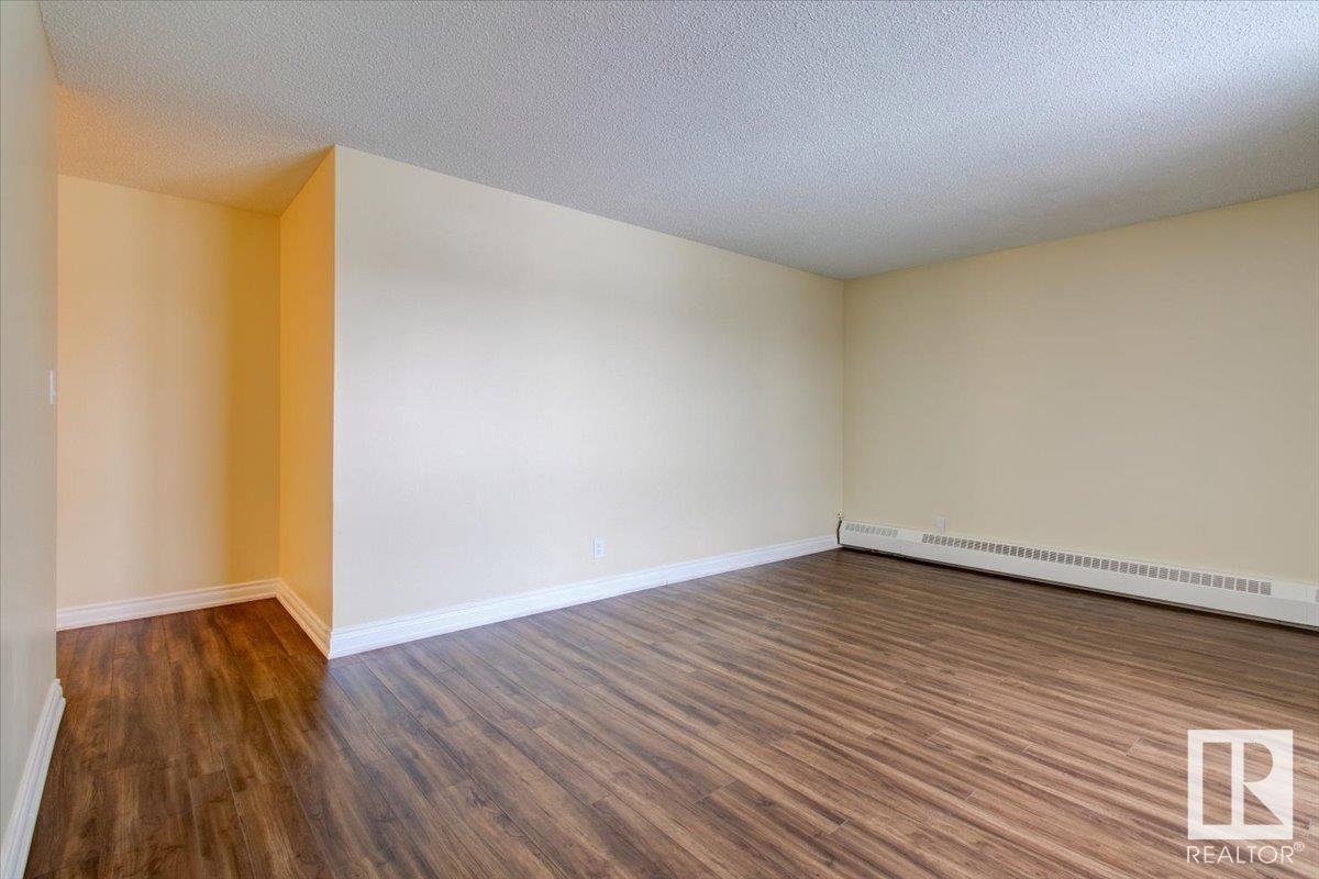      #301 10511 19 AV NW , Edmonton,  ,T6J 5S8 ;  Listing Number: MLS E4416357