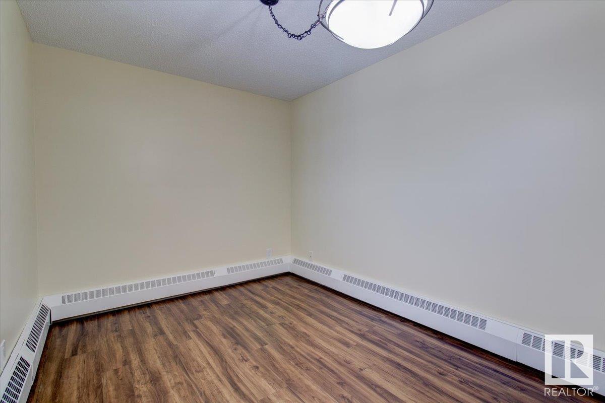      #301 10511 19 AV NW , Edmonton,  ,T6J 5S8 ;  Listing Number: MLS E4416357