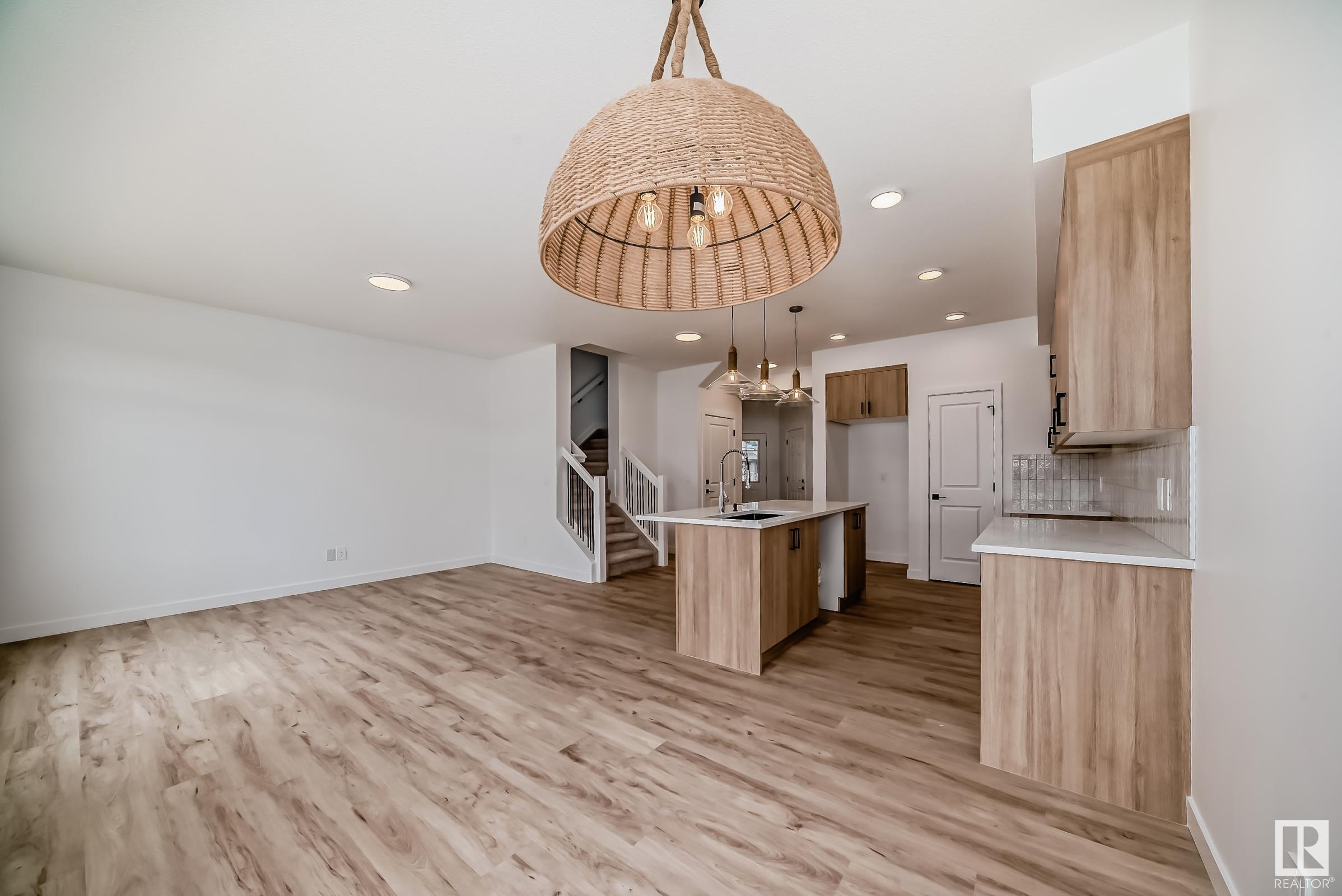      3412 168 ST SW , Edmonton,  ,T6W 5M2 ;  Listing Number: MLS E4416370