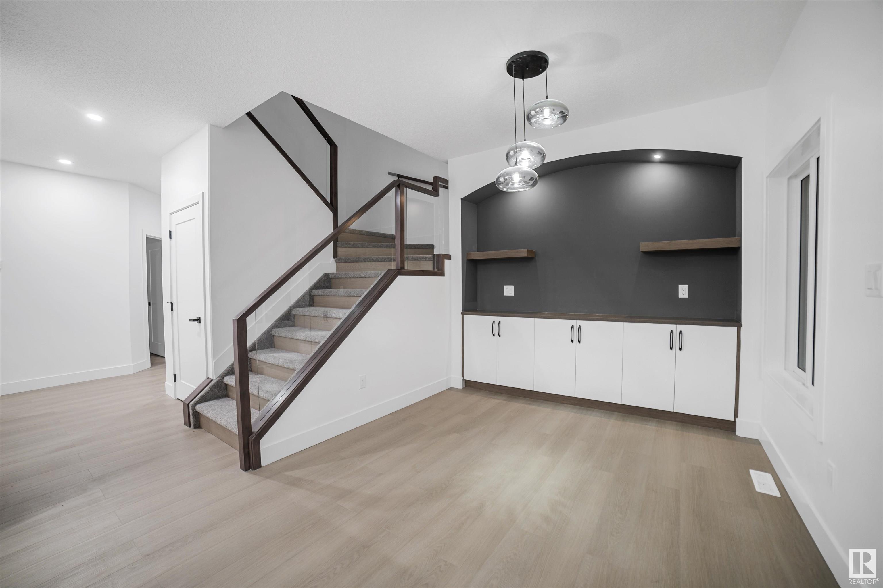      145 CREEKSIDE LN , Leduc,  ,T9E 1T1 ;  Listing Number: MLS E4416391