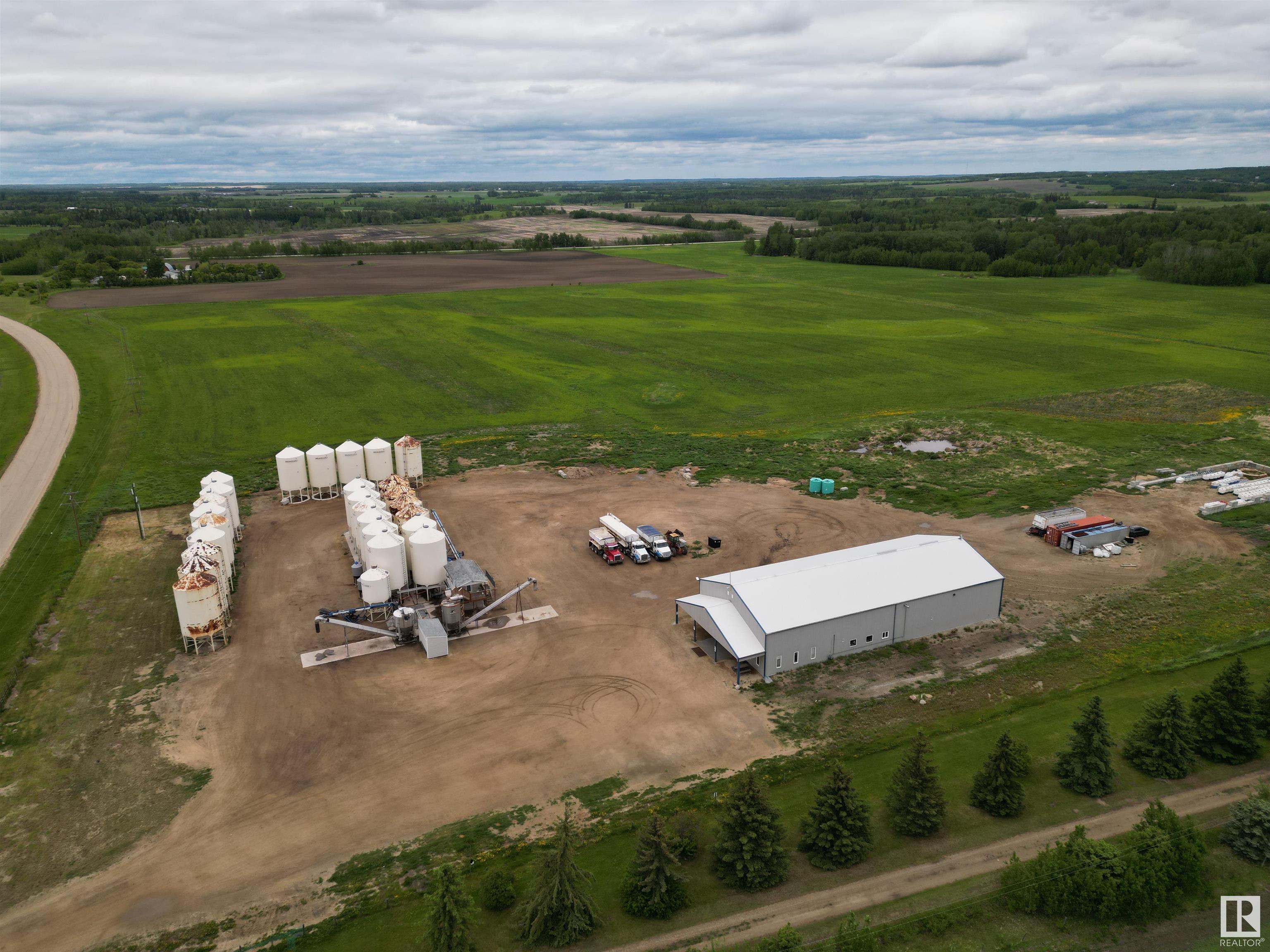      54517 Range Road 22 B , Rural Lac Ste. Anne County,  ,T0E 1V0 ;  Listing Number: MLS E4416394