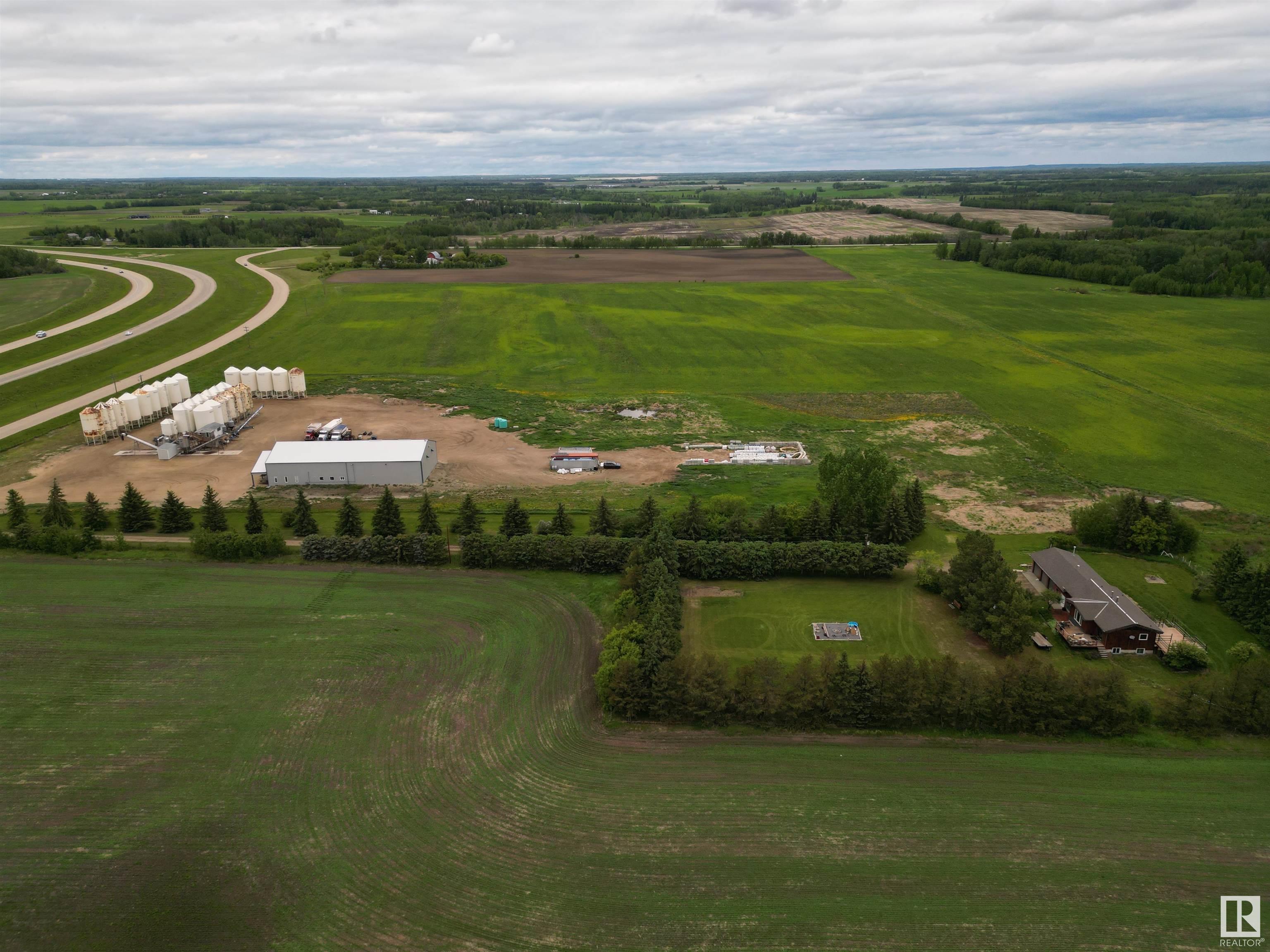      54517 Range Road 22 B , Rural Lac Ste. Anne County,  ,T0E 1V0 ;  Listing Number: MLS E4416394
