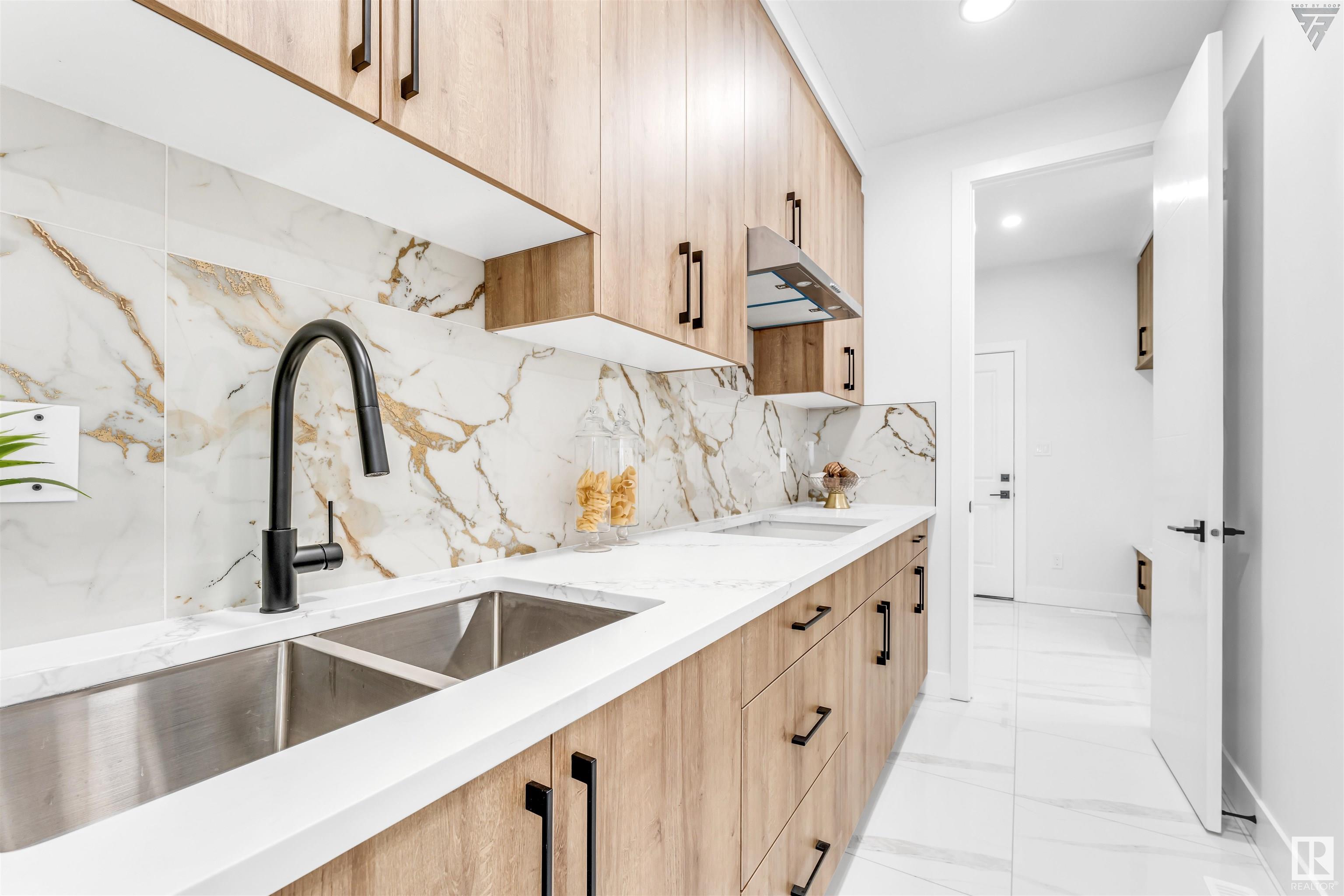      211 28 ST SW , Edmonton,  ,T6X 2W4 ;  Listing Number: MLS E4416396