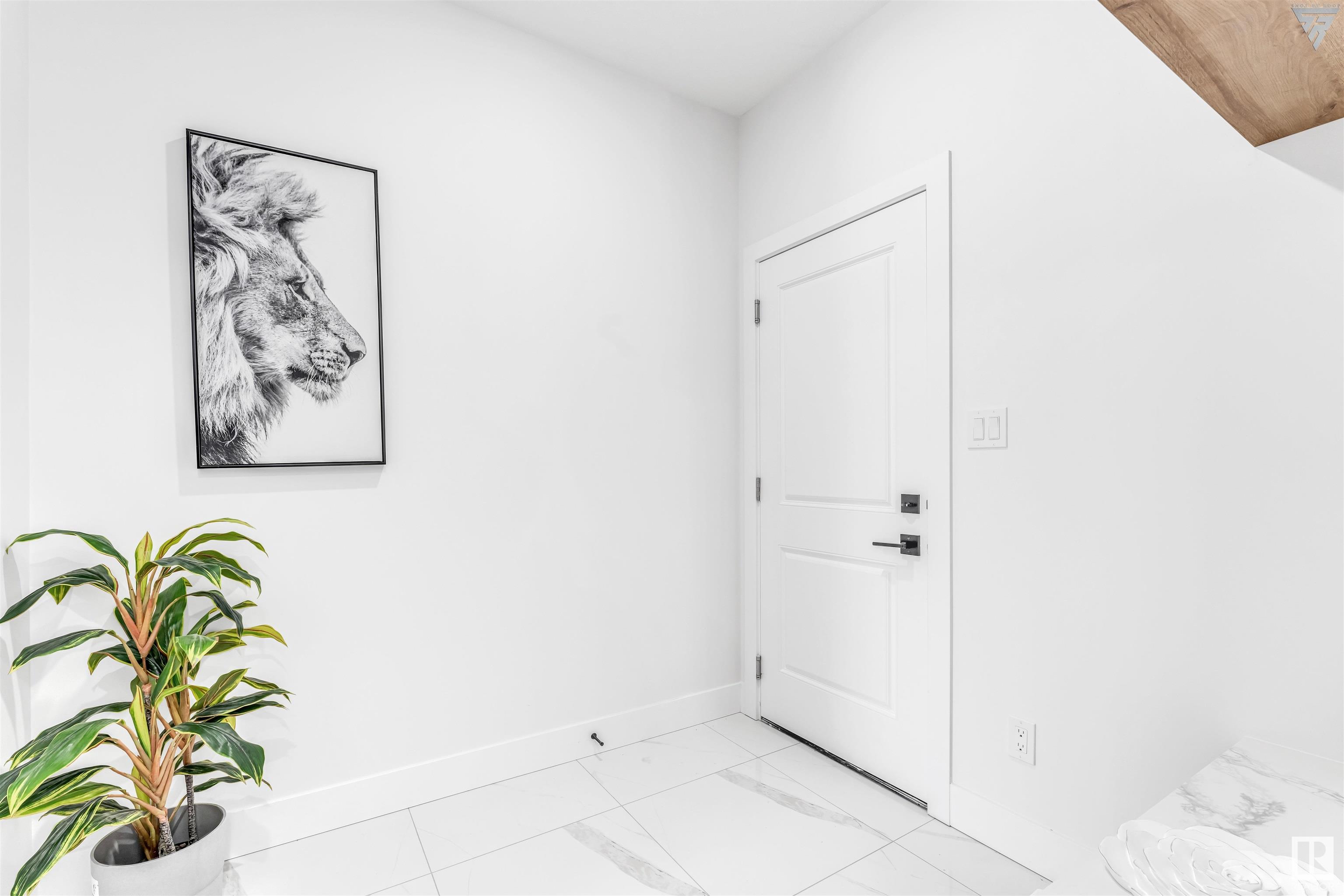      211 28 ST SW , Edmonton,  ,T6X 2W4 ;  Listing Number: MLS E4416396