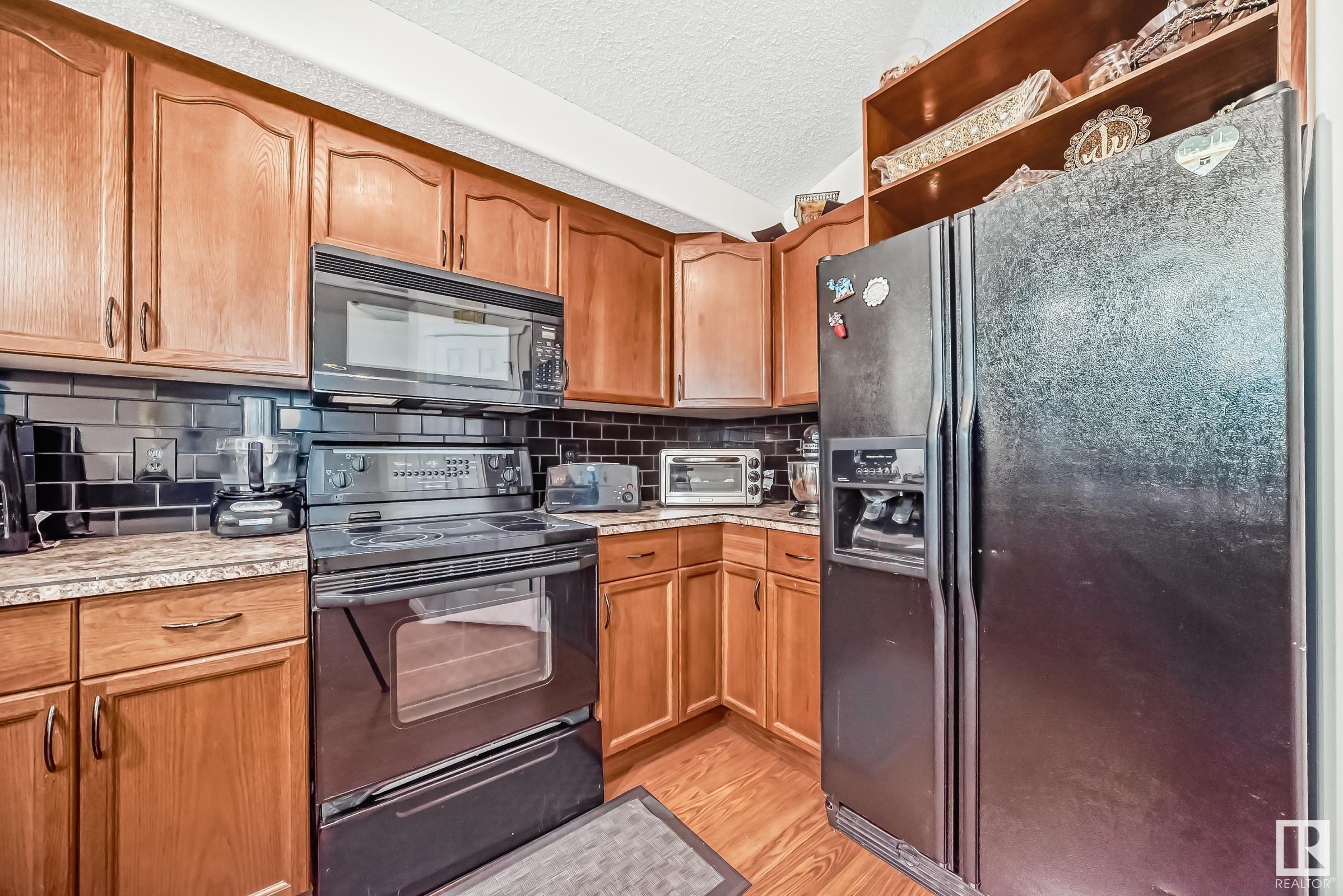      11216 167B AV NW , Edmonton,  ,T5X 6J6 ;  Listing Number: MLS E4416420