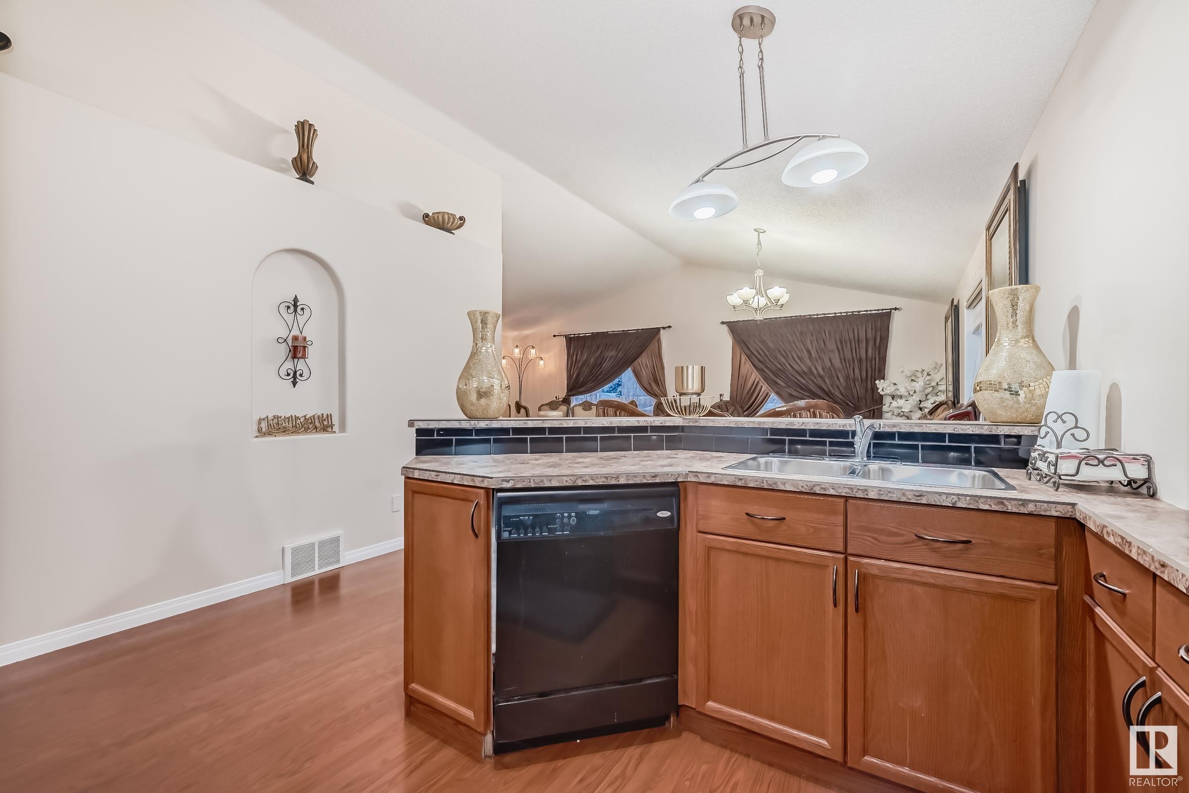     11216 167B AV NW , Edmonton,  ,T5X 6J6 ;  Listing Number: MLS E4416420