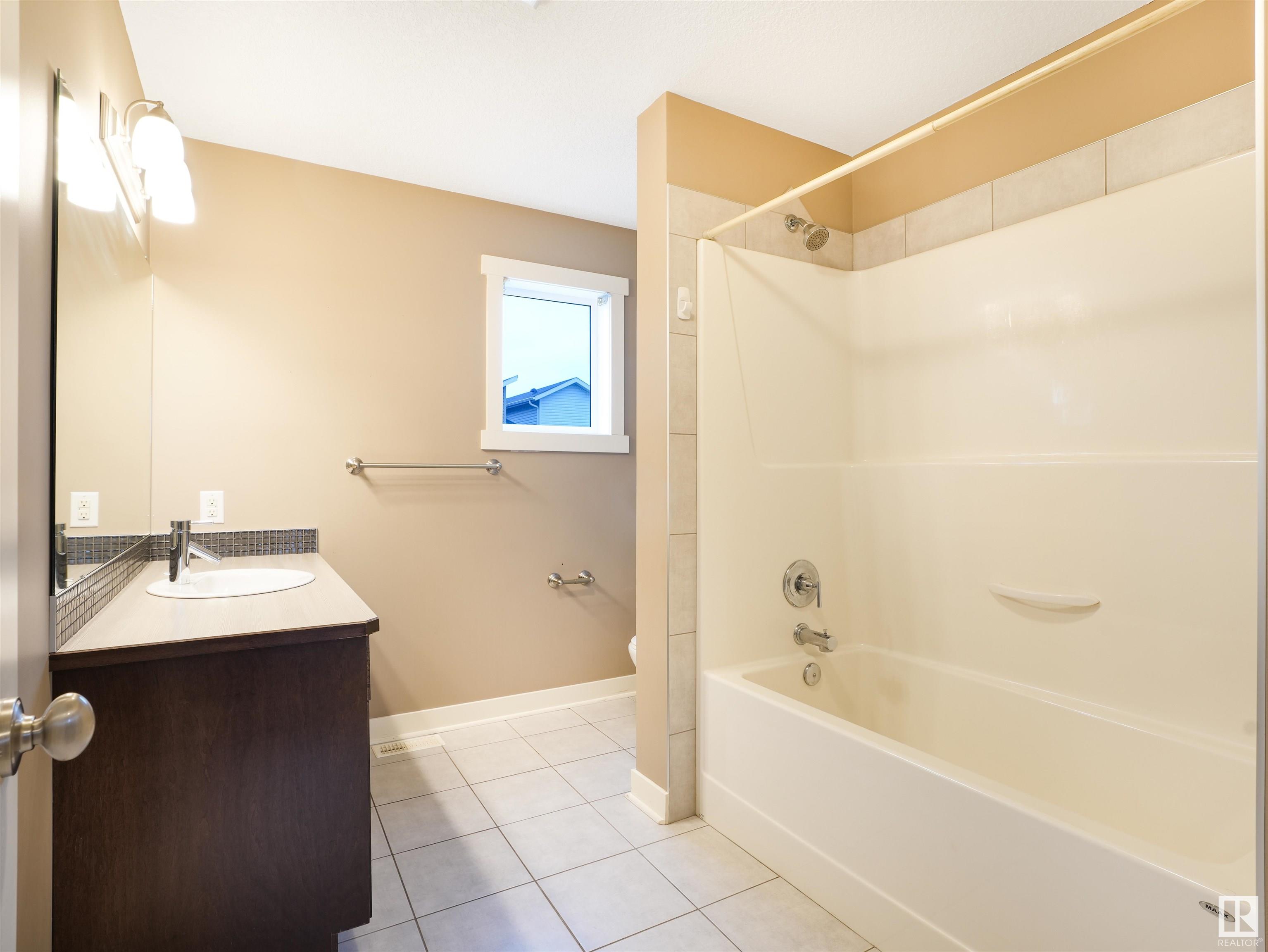      #214 401 SOUTHFORK DR , Leduc,  ,T9E 0X1 ;  Listing Number: MLS E4416421