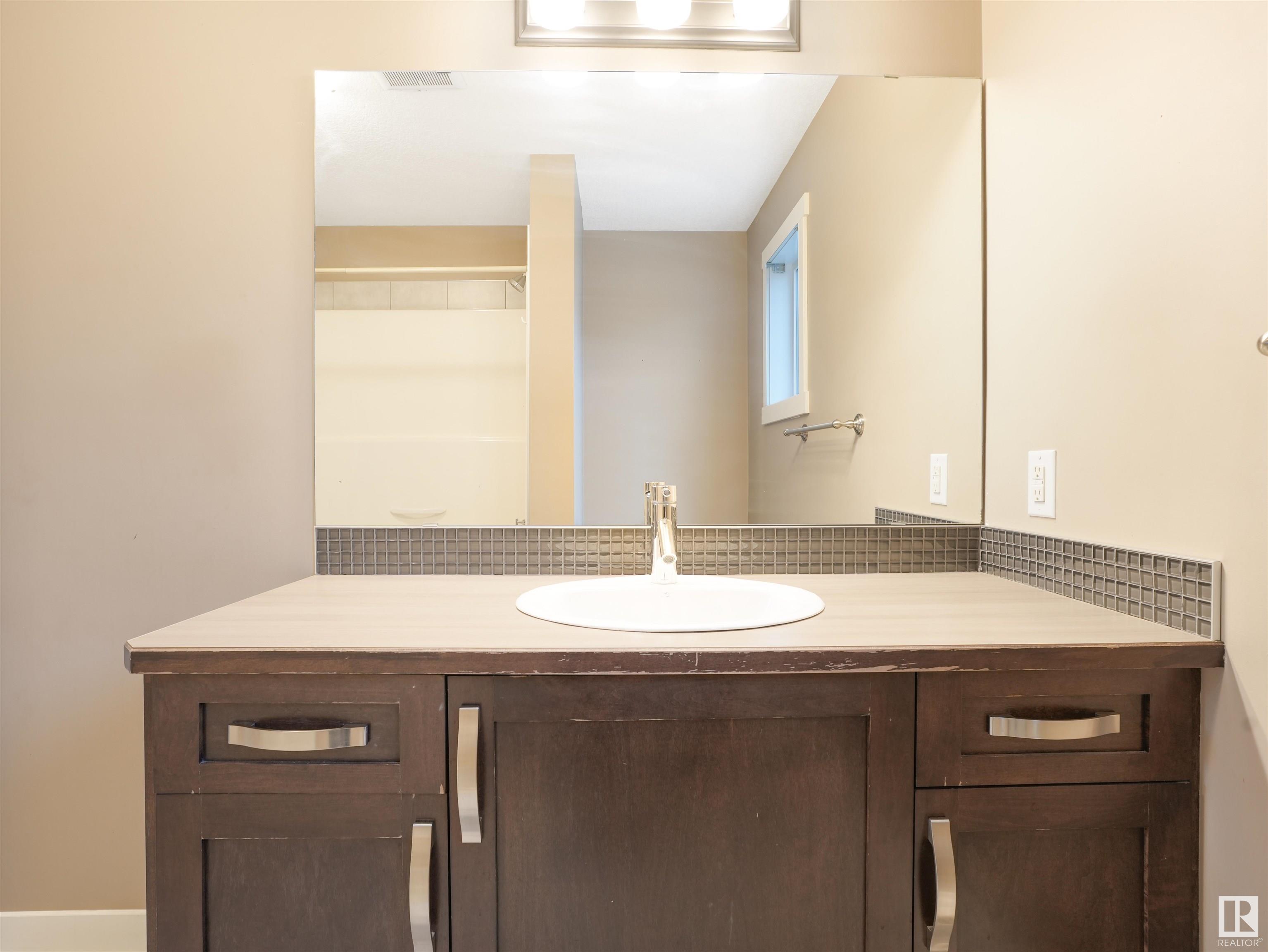      #214 401 SOUTHFORK DR , Leduc,  ,T9E 0X1 ;  Listing Number: MLS E4416421