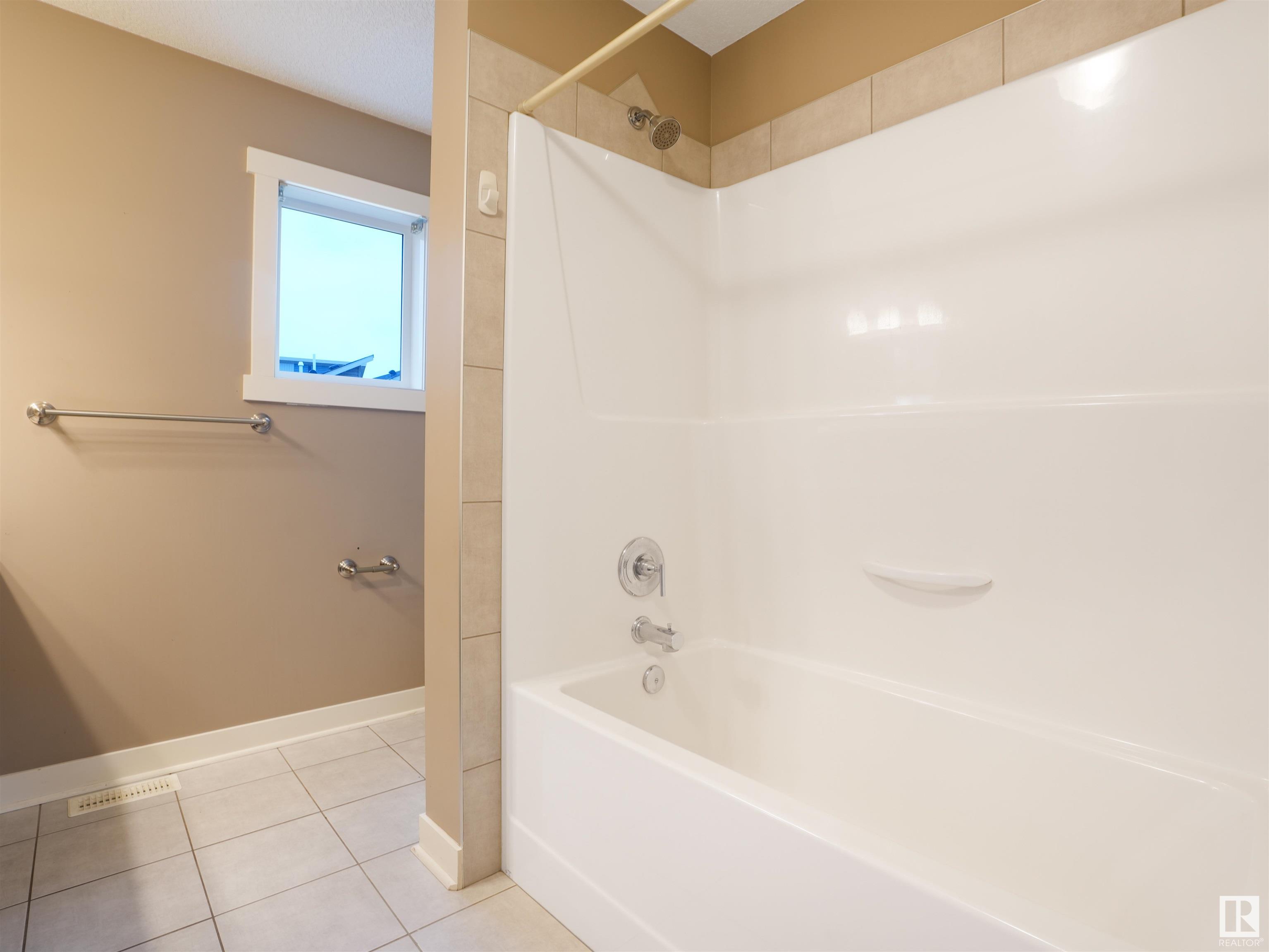      #214 401 SOUTHFORK DR , Leduc,  ,T9E 0X1 ;  Listing Number: MLS E4416421
