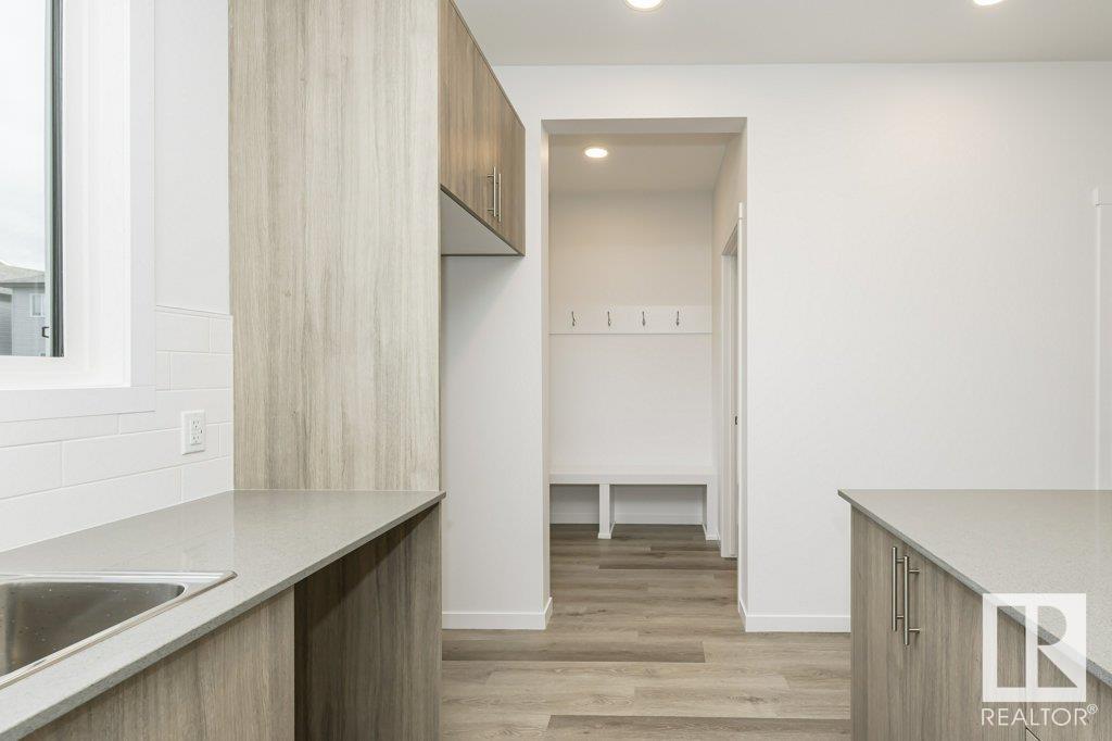      6324 176 AV NW , Edmonton,  ,T5Y 4E6 ;  Listing Number: MLS E4416423