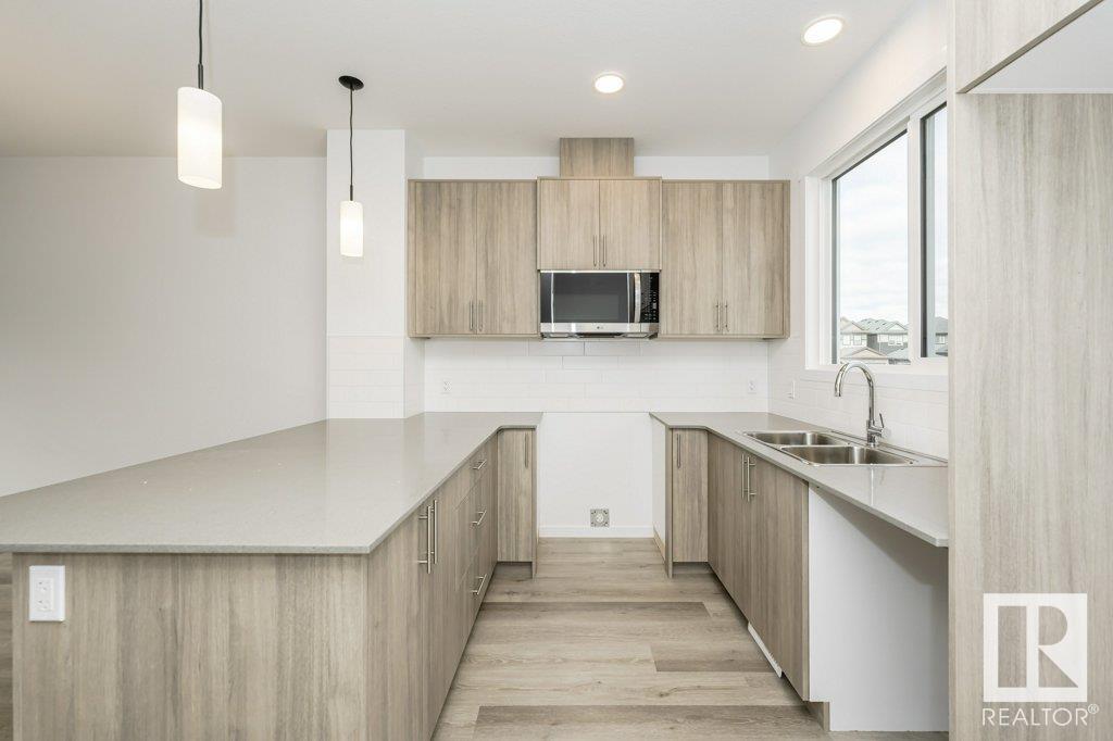      6324 176 AV NW , Edmonton,  ,T5Y 4E6 ;  Listing Number: MLS E4416423