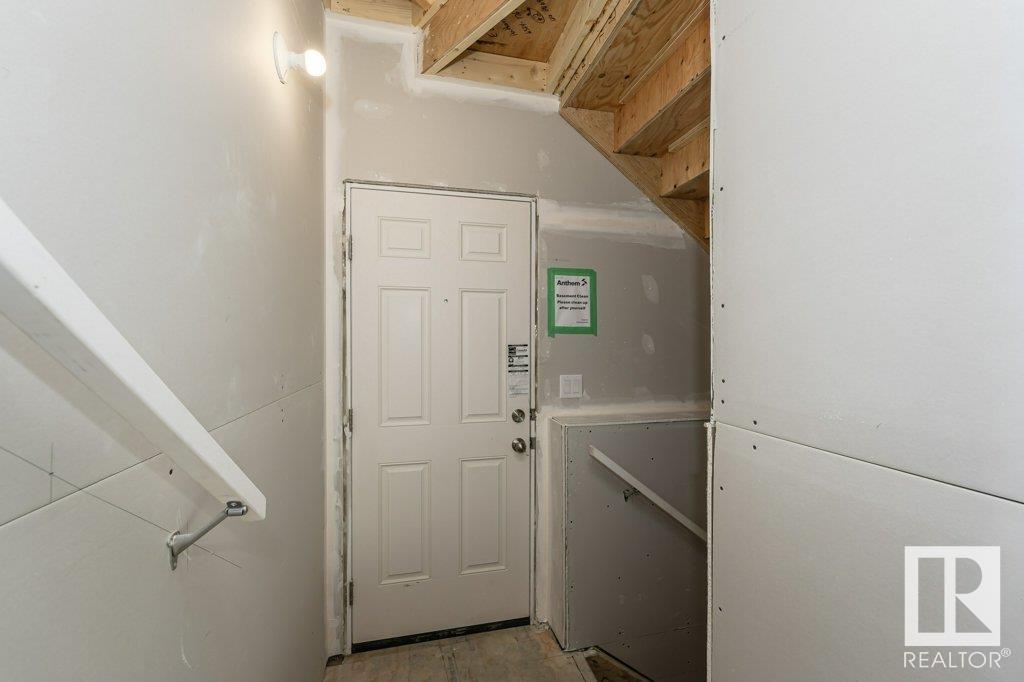      6324 176 AV NW , Edmonton,  ,T5Y 4E6 ;  Listing Number: MLS E4416423