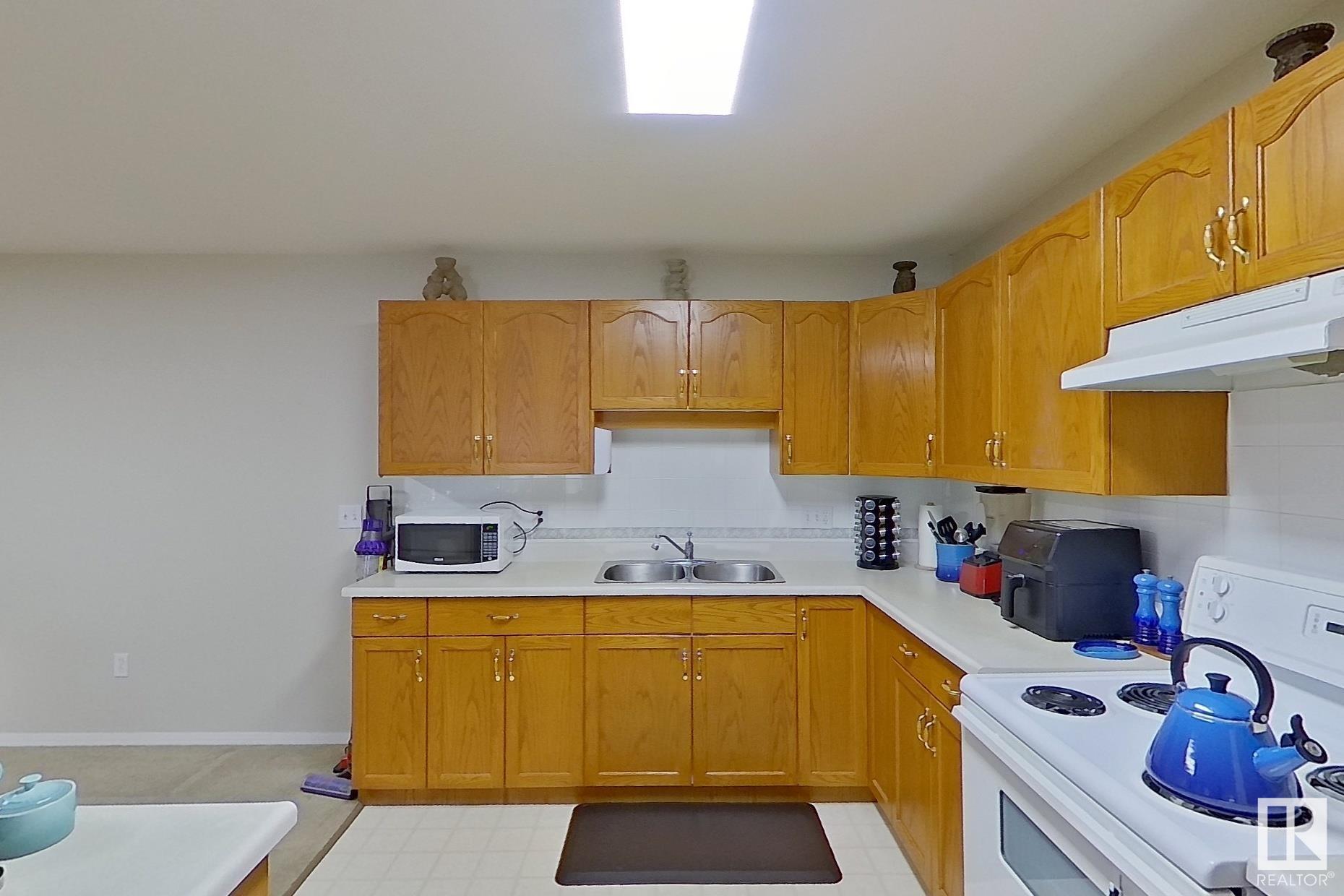      #208 10421 42 AV NW , Edmonton,  ,T6J 7C8 ;  Listing Number: MLS E4416425