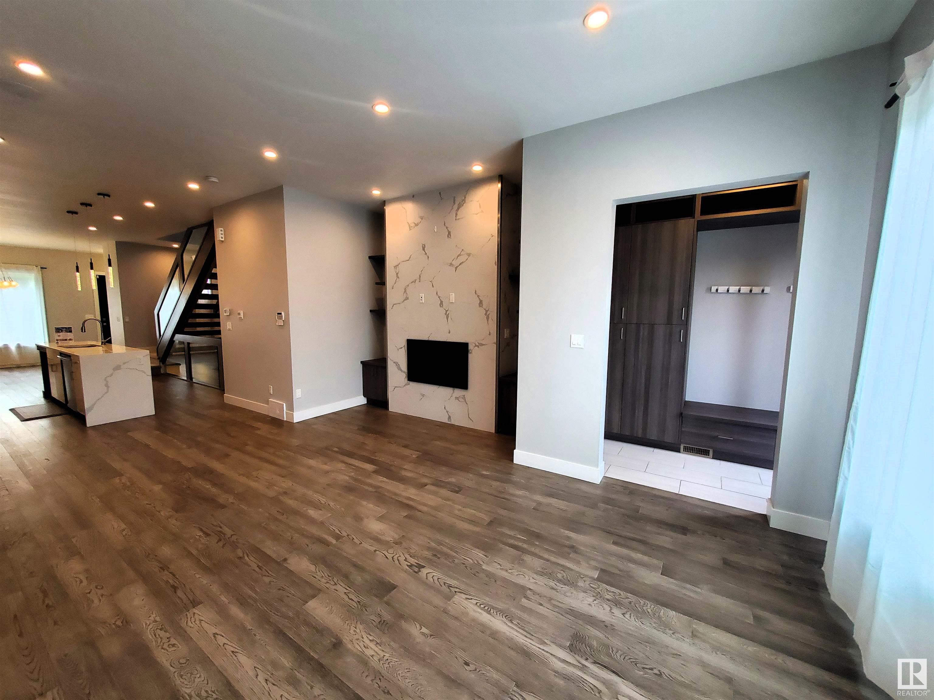      14032 106 AV NW , Edmonton,  ,T5N 1B2 ;  Listing Number: MLS E4416427