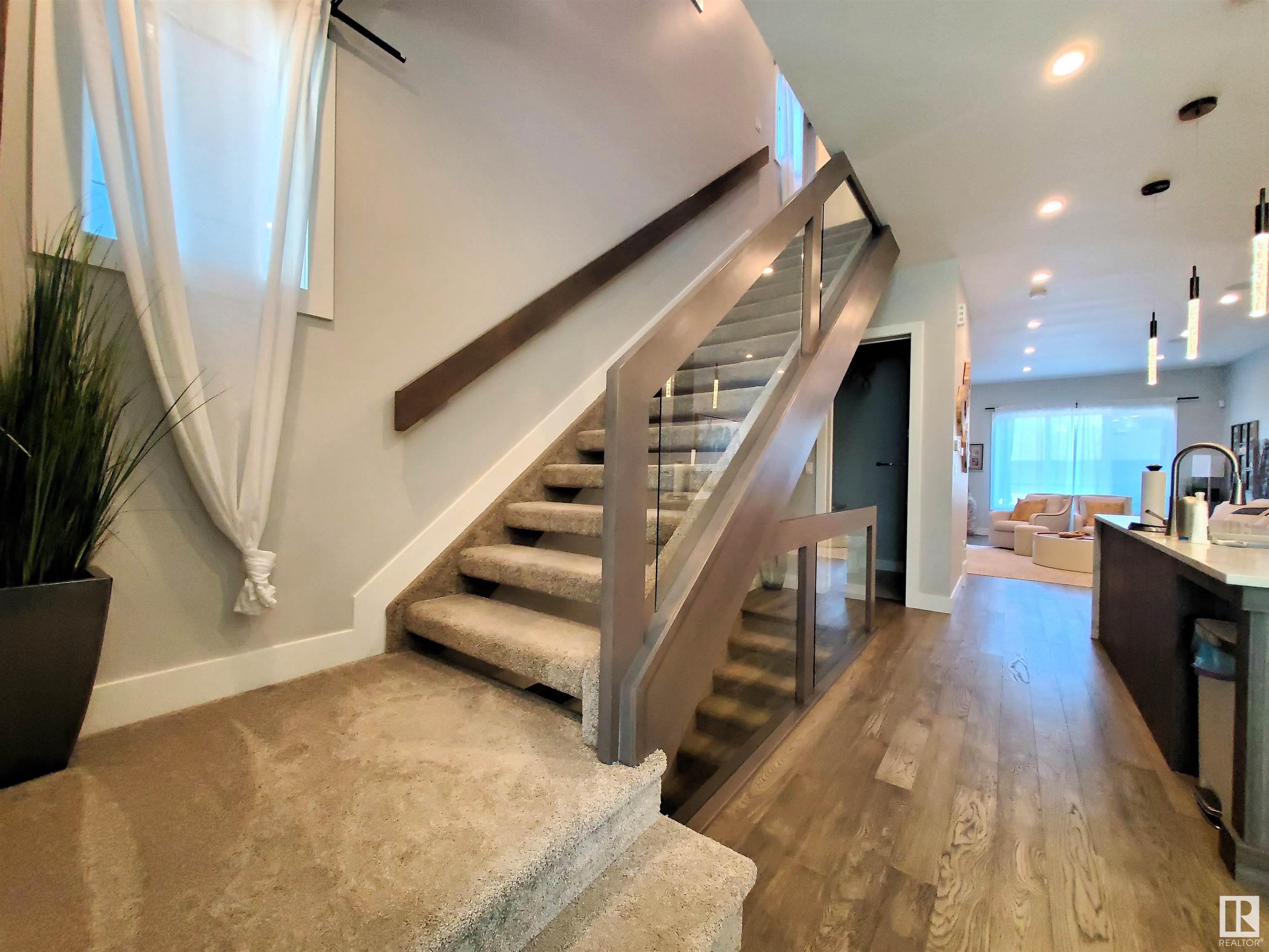      14032 106 AV NW , Edmonton,  ,T5N 1B2 ;  Listing Number: MLS E4416427