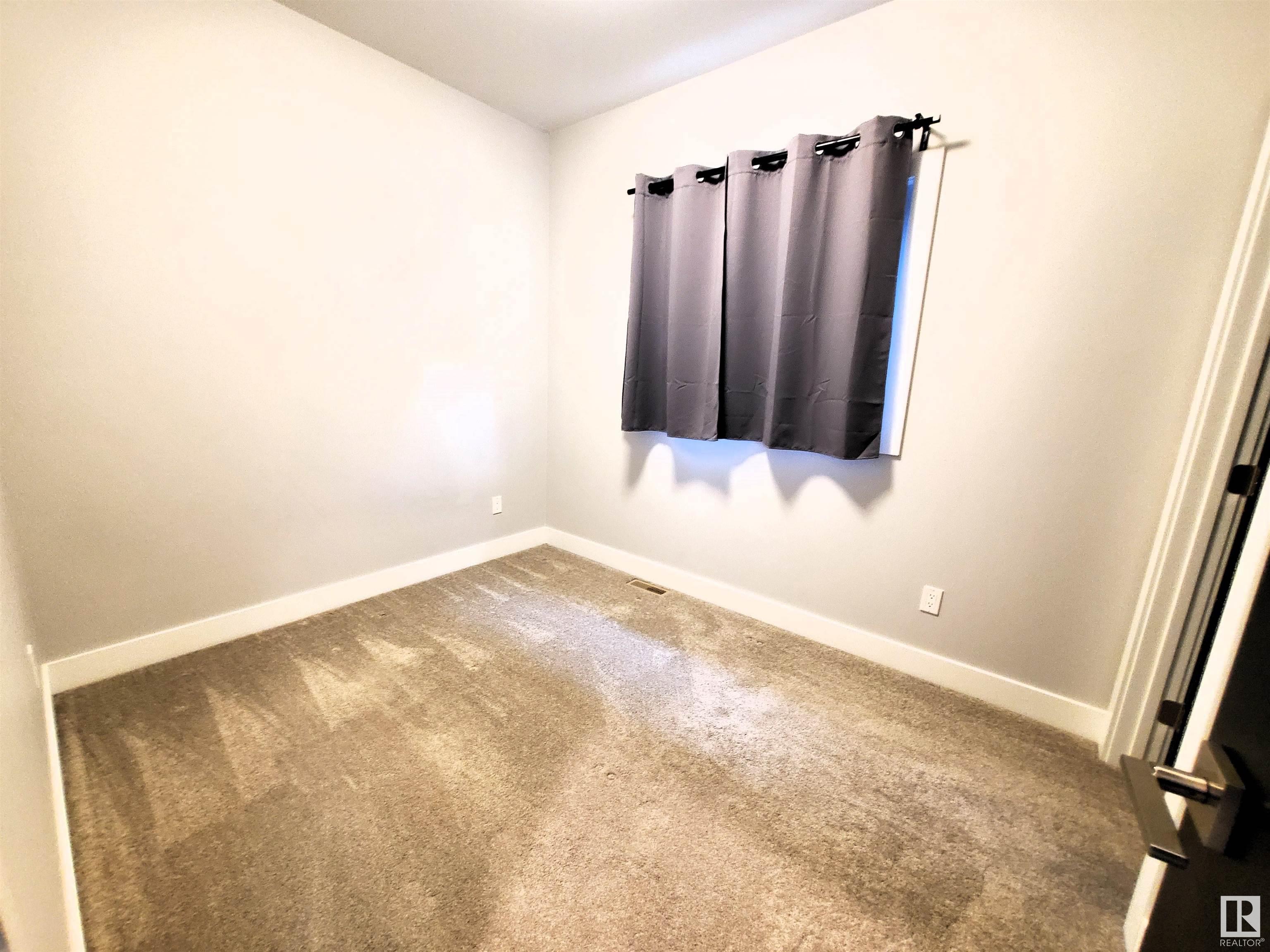      14032 106 AV NW , Edmonton,  ,T5N 1B2 ;  Listing Number: MLS E4416427