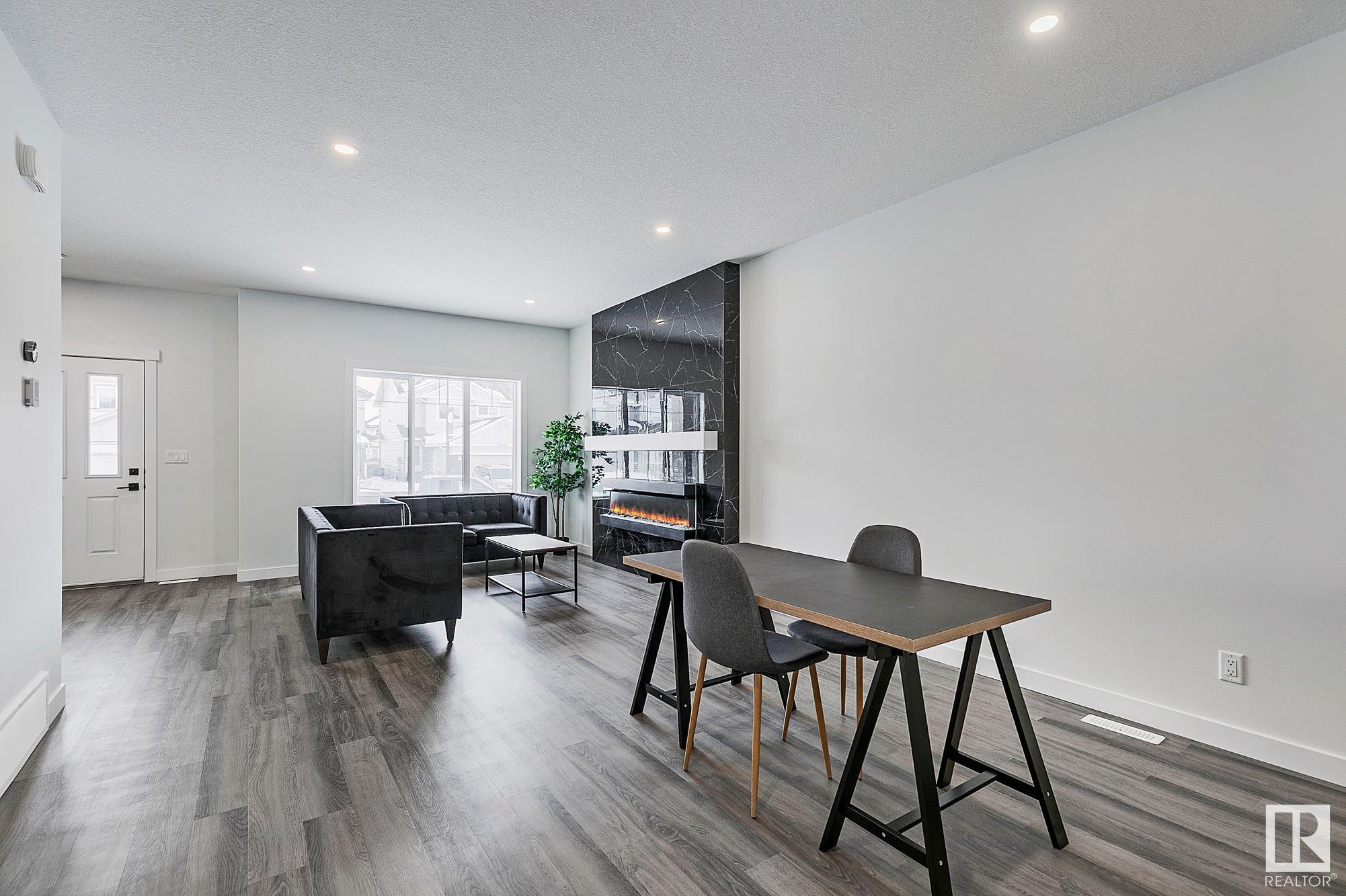 Photo 13 at 9823 107a Avenue, Morinville