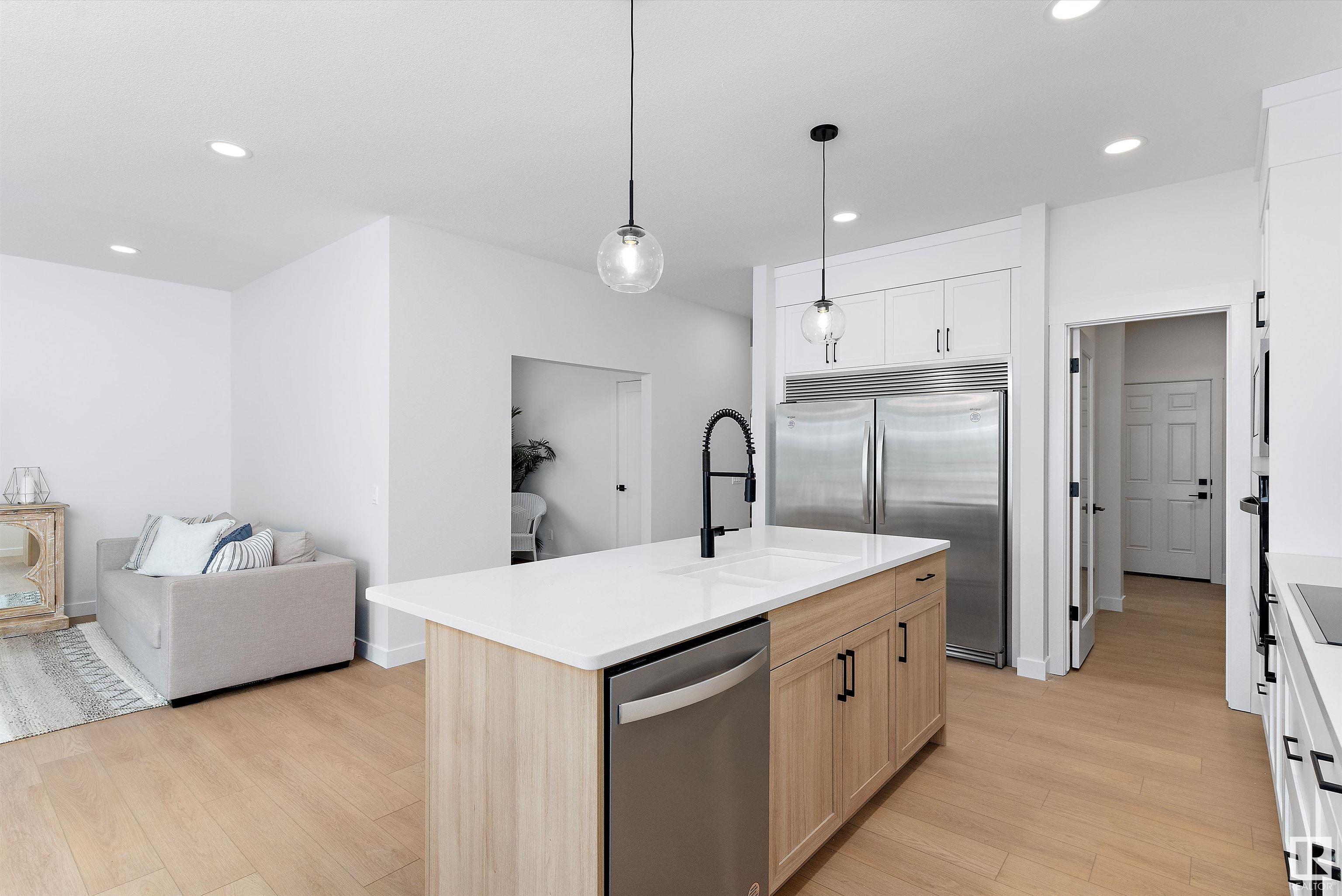      3910 Chrustawka PL SW , Edmonton,  ,T6W 5K6 ;  Listing Number: MLS E4416448