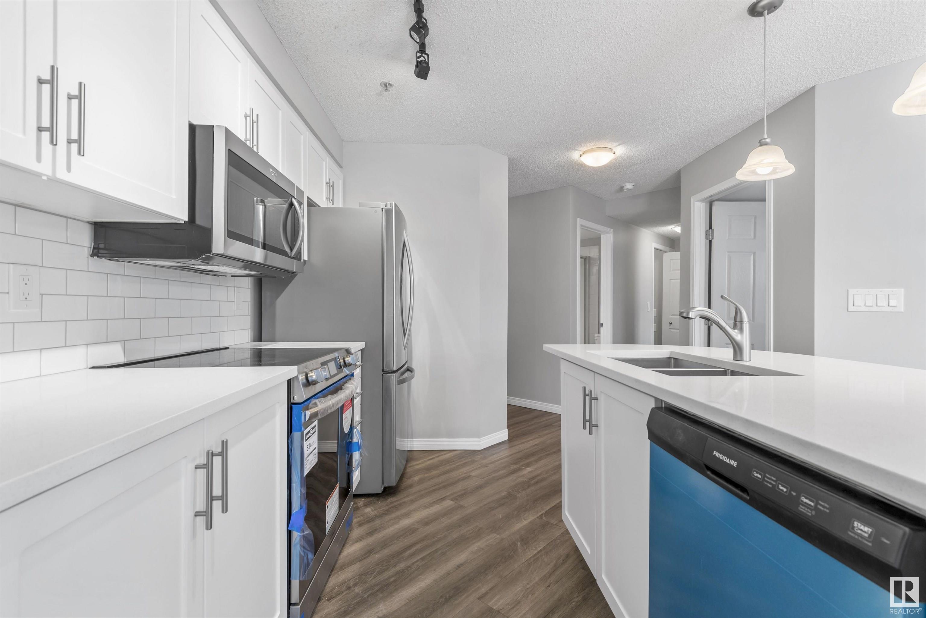      #106 636 MCALLISTER LO SW , Edmonton,  ,T6W 1N4 ;  Listing Number: MLS E4416467