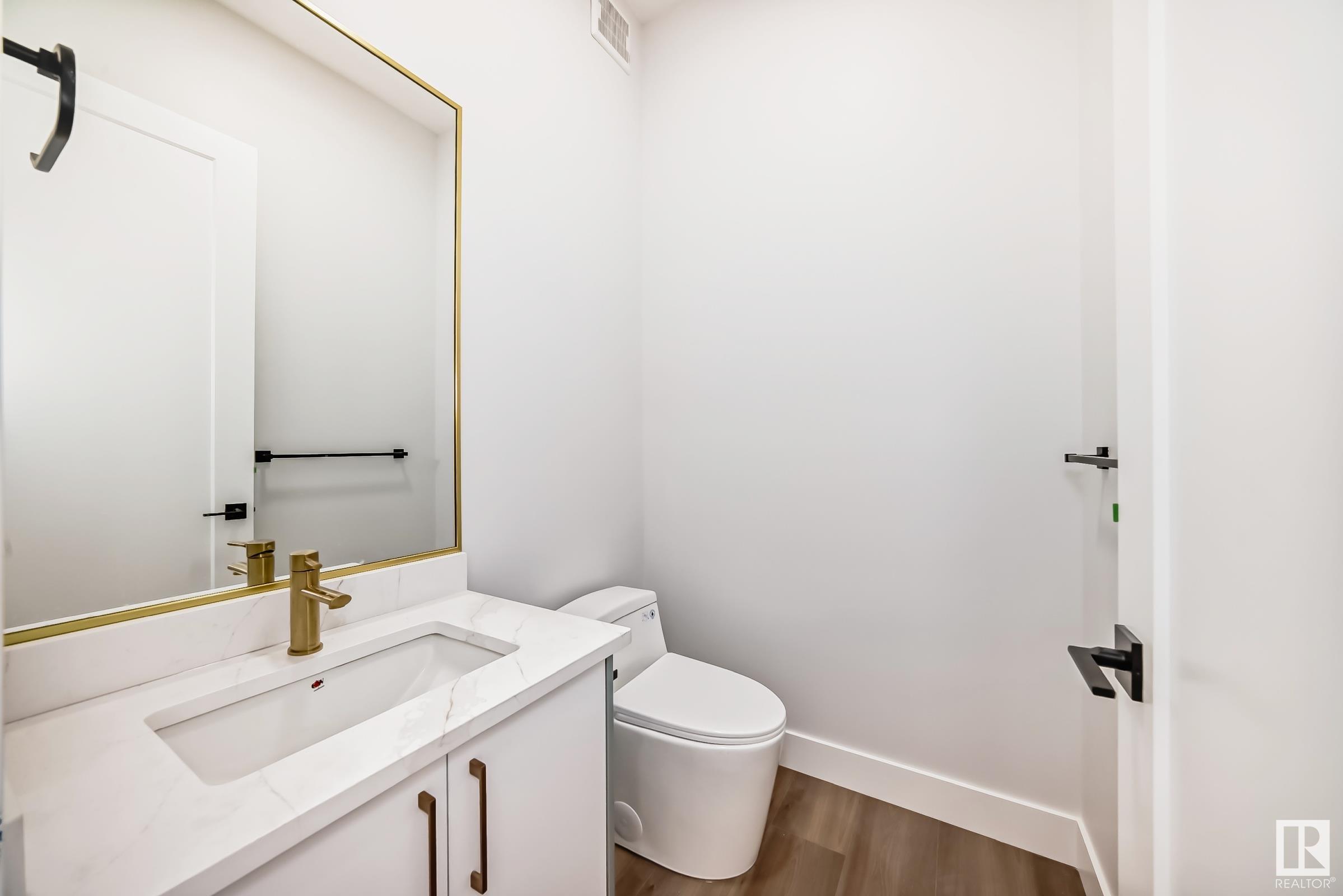      22 MEADOWLINK PT , Spruce Grove,  ,T7X 3G3 ;  Listing Number: MLS E4416475
