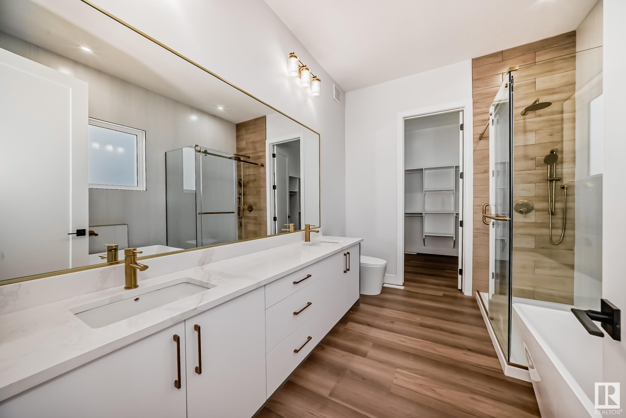      22 MEADOWLINK PT , Spruce Grove,  ,T7X 3G3 ;  Listing Number: MLS E4416475