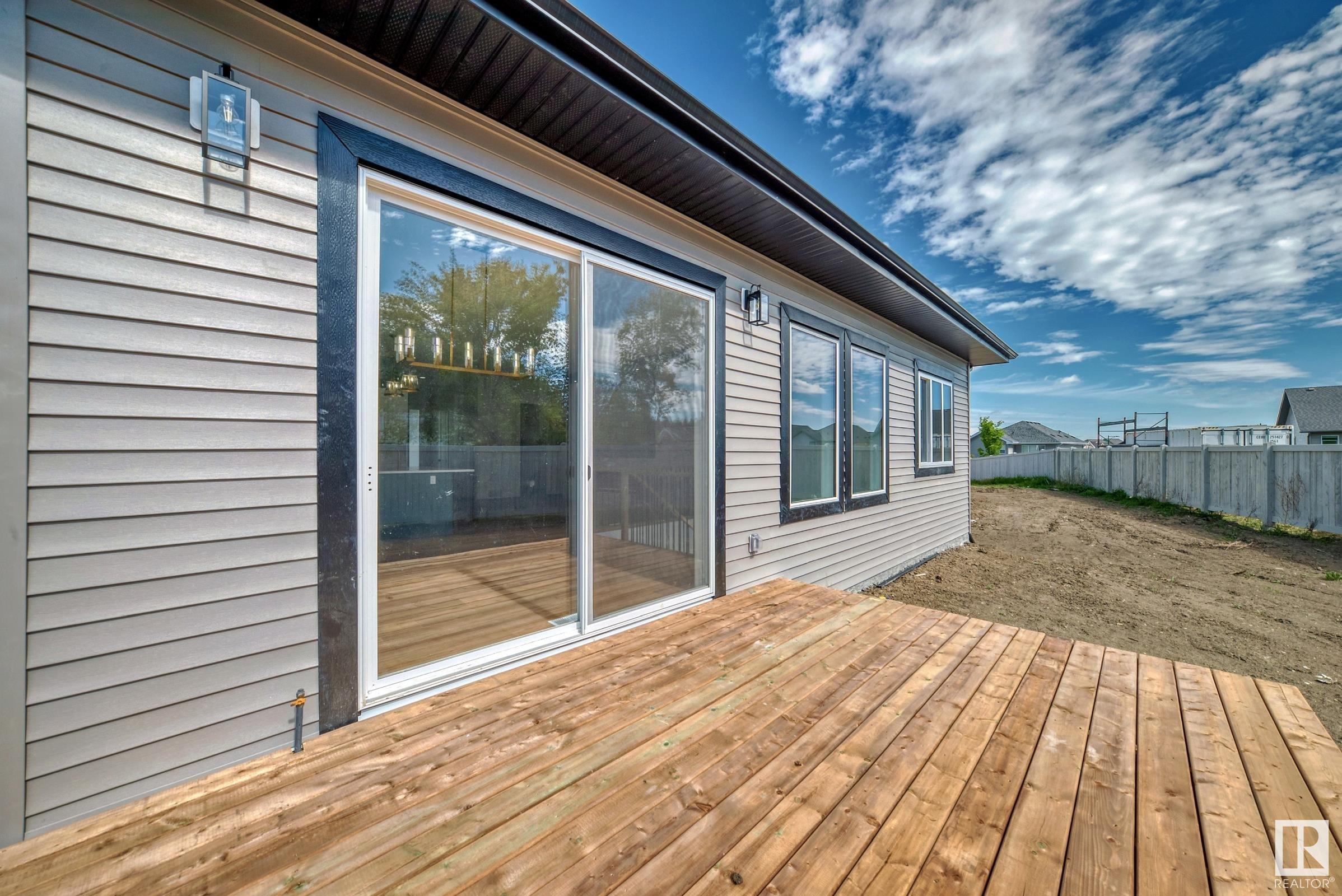      22 MEADOWLINK PT , Spruce Grove,  ,T7X 3G3 ;  Listing Number: MLS E4416475