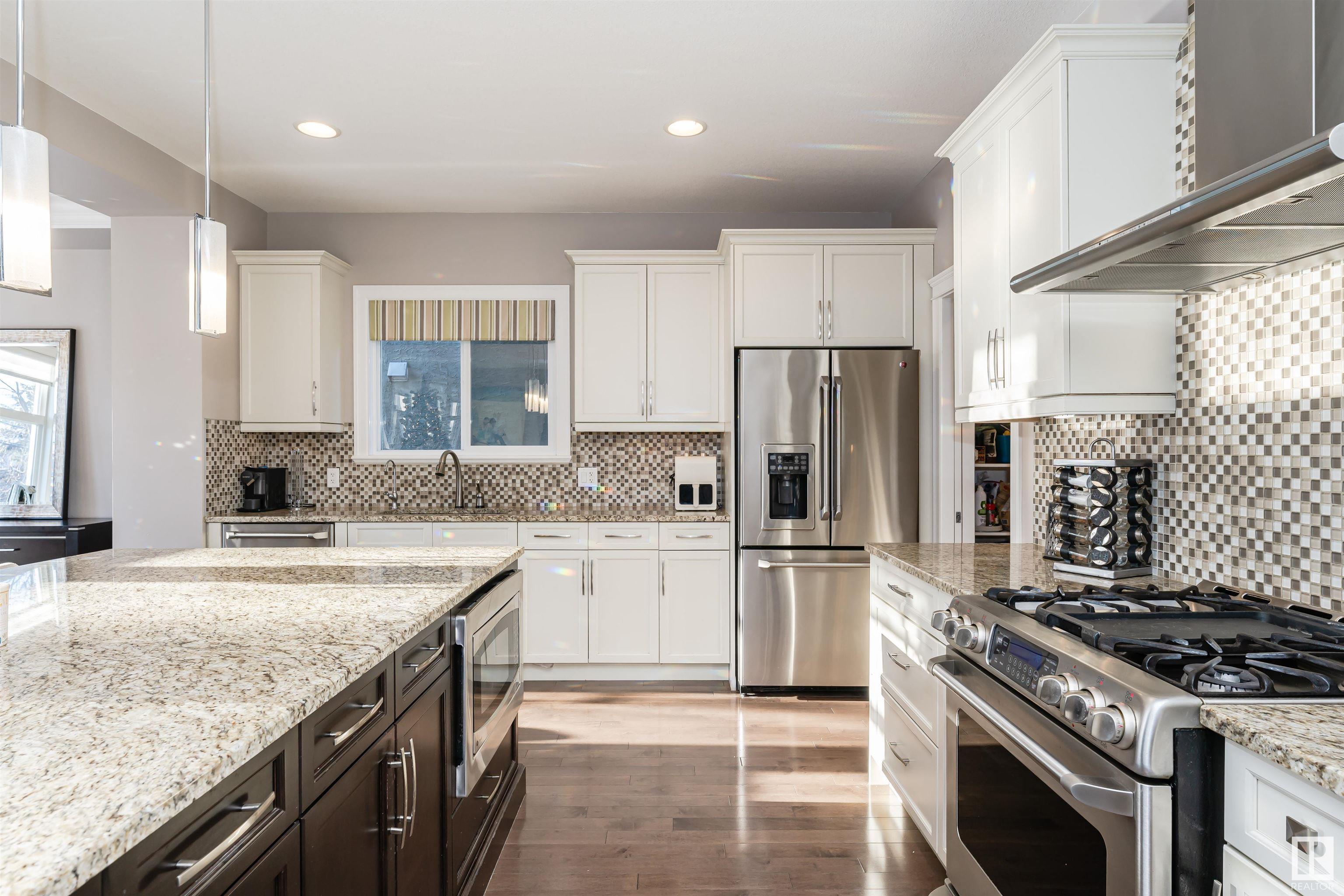      2307 WARRY CO SW , Edmonton,  ,T6W 0N9 ;  Listing Number: MLS E4416482