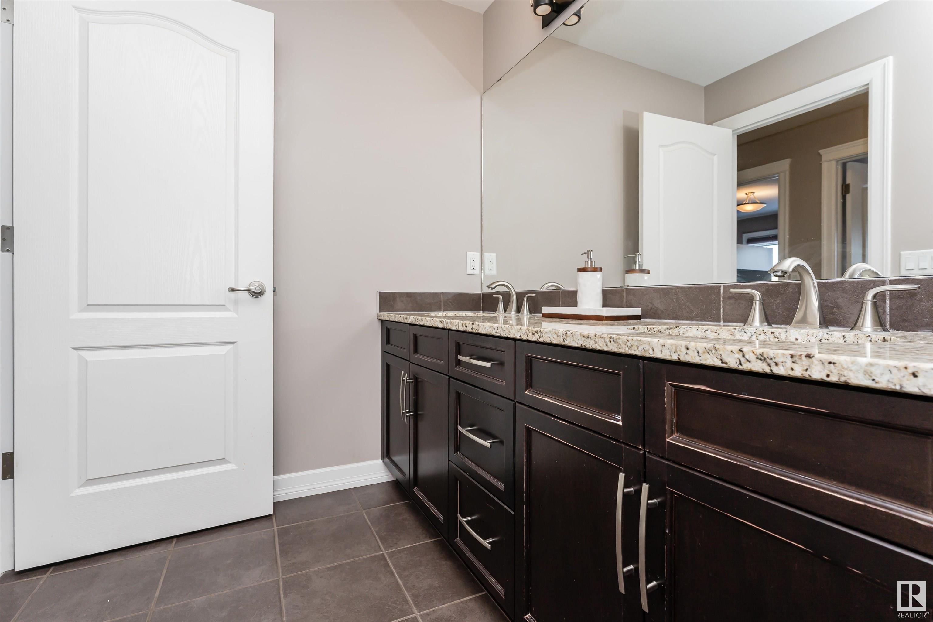      2307 WARRY CO SW , Edmonton,  ,T6W 0N9 ;  Listing Number: MLS E4416482